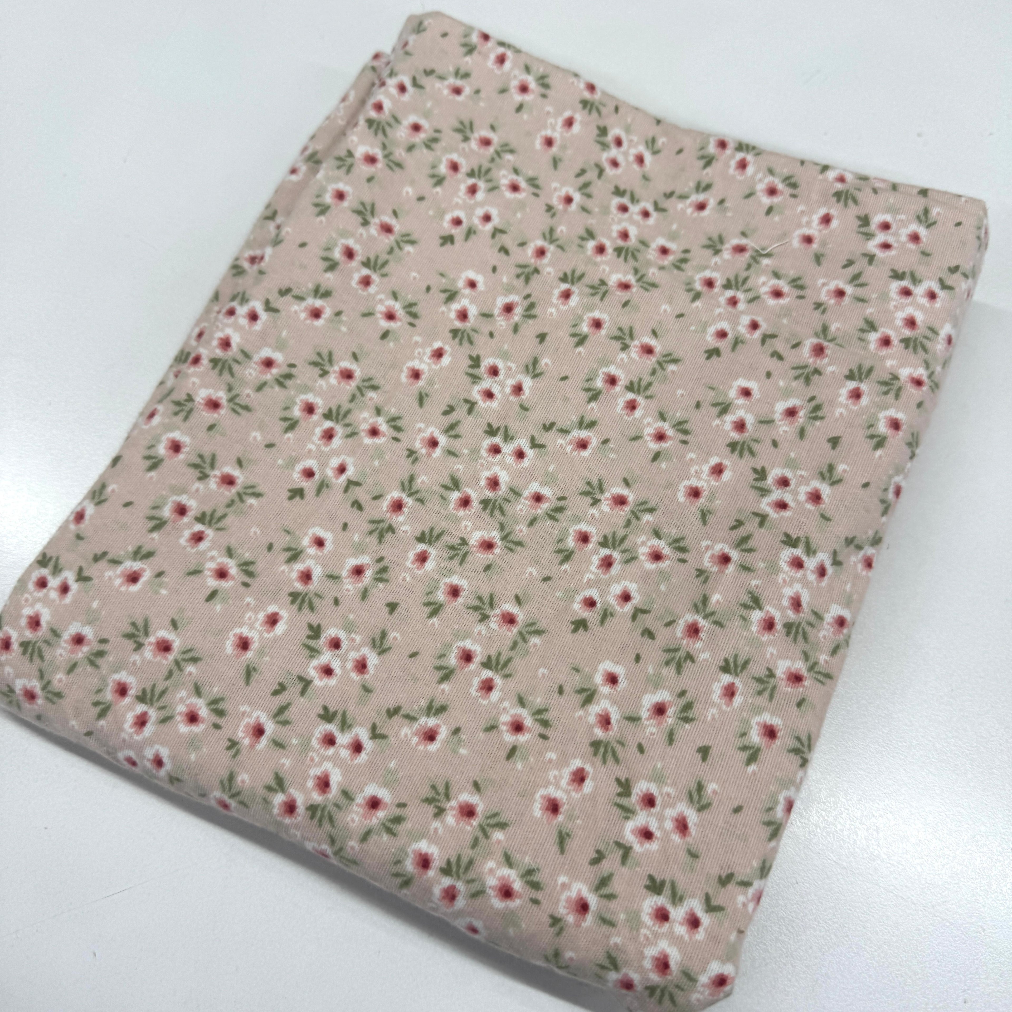 Çiçekler 90*240 Cm Parça Pazen Kumaş