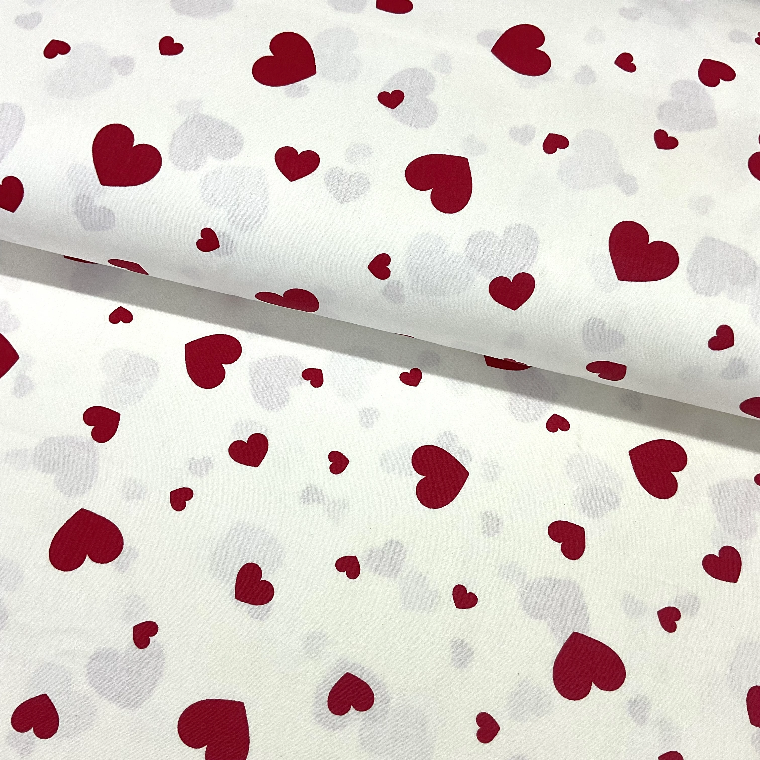Pak Büyük Kırmızı Kalpler Poplin Kumaş