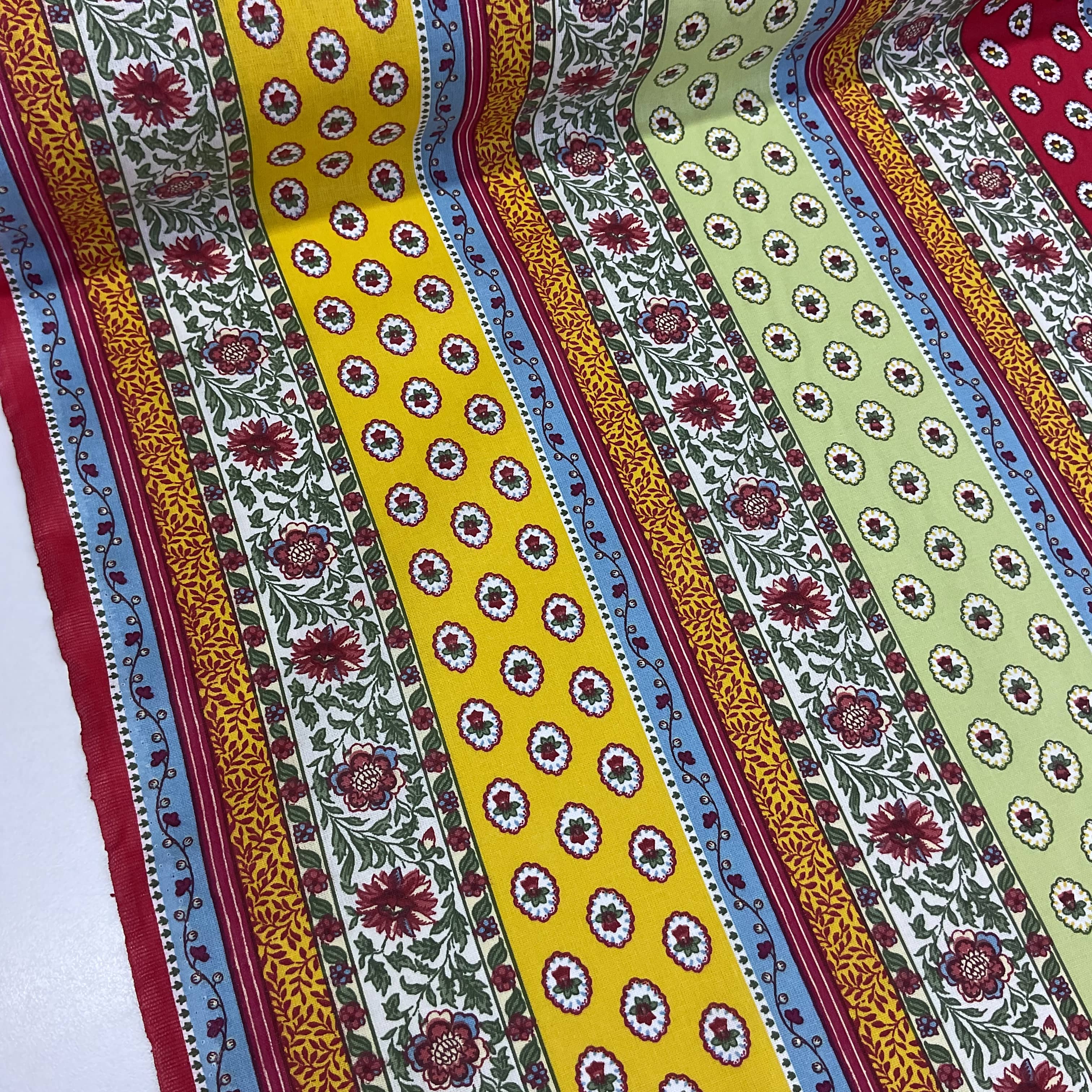 Renkli Bahçe Premium Poplin Kumaş