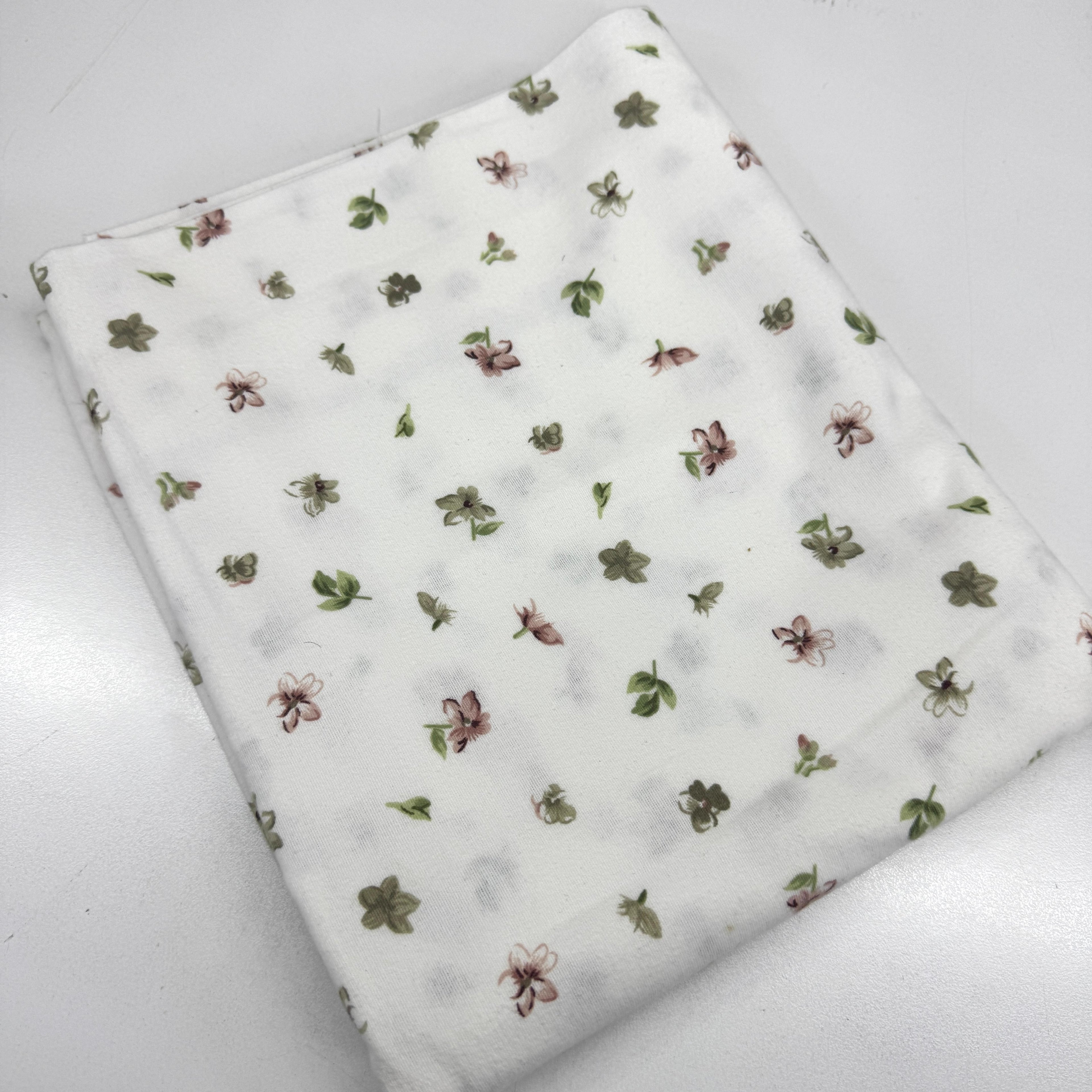 Uçuşan Çiçekler 100*240 Cm Parça Pazen Kumaş