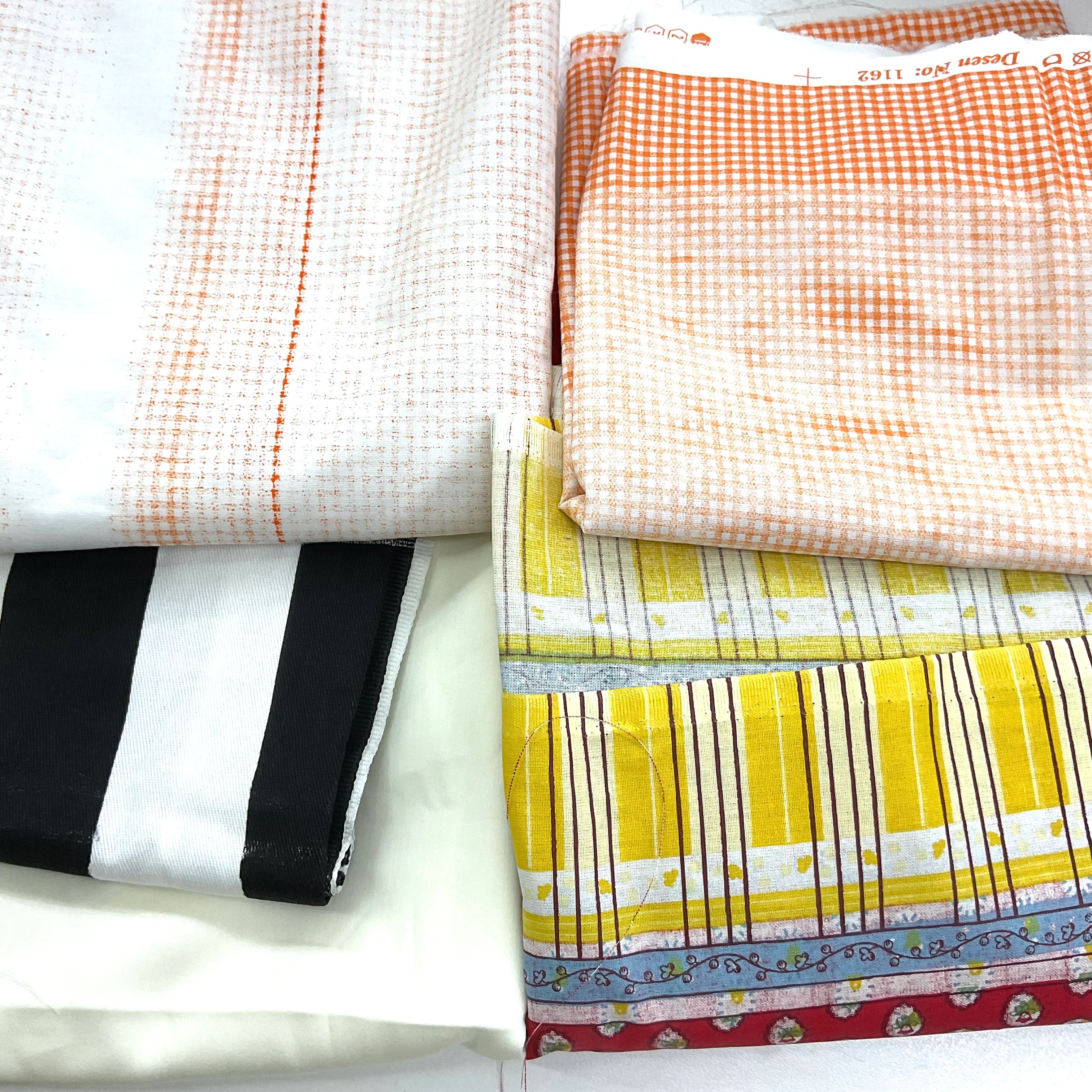 No:20 Defolu Karışık Parça Kumaşlar 1500 gr