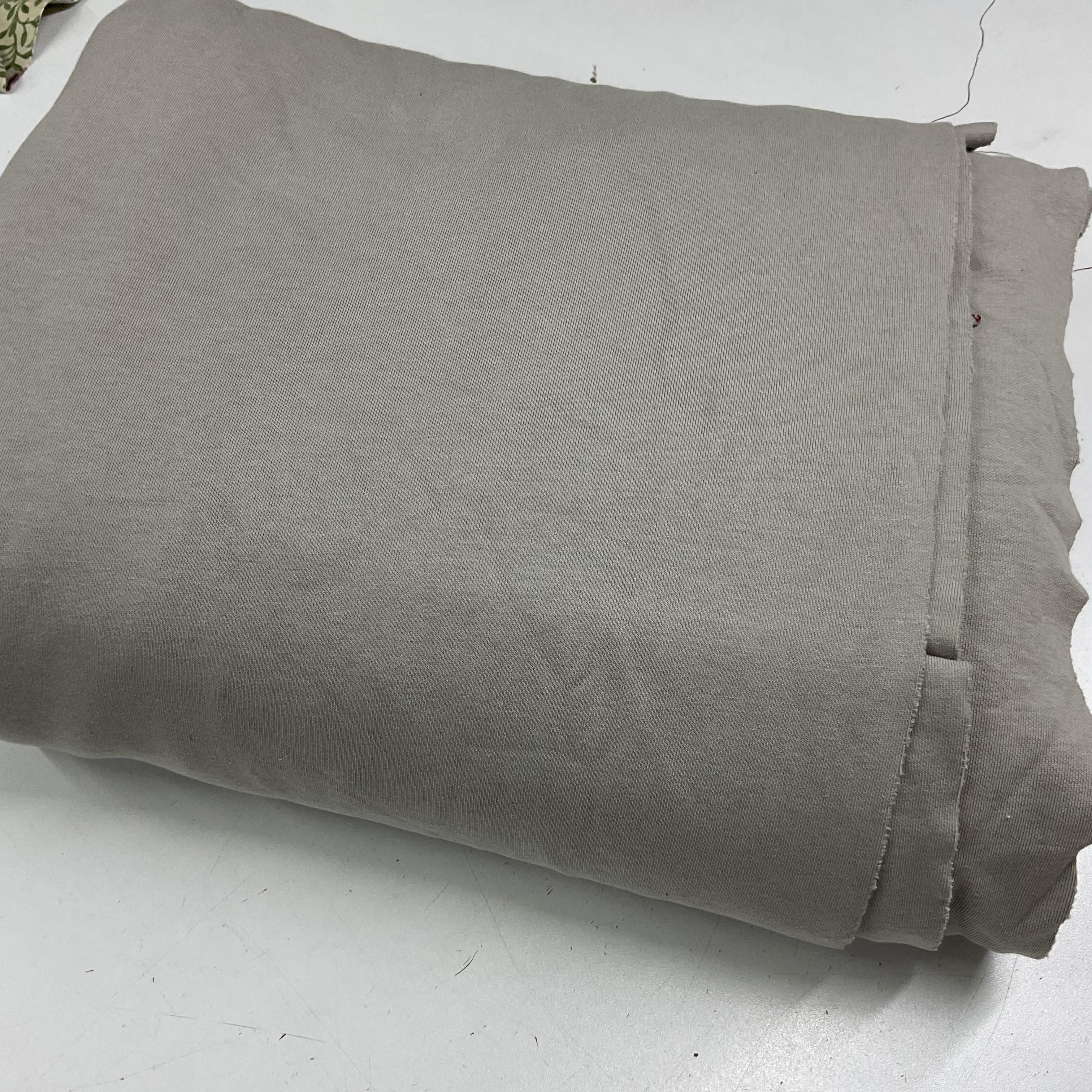 Taş Üç İplik Penye Kumaş 2750 gr