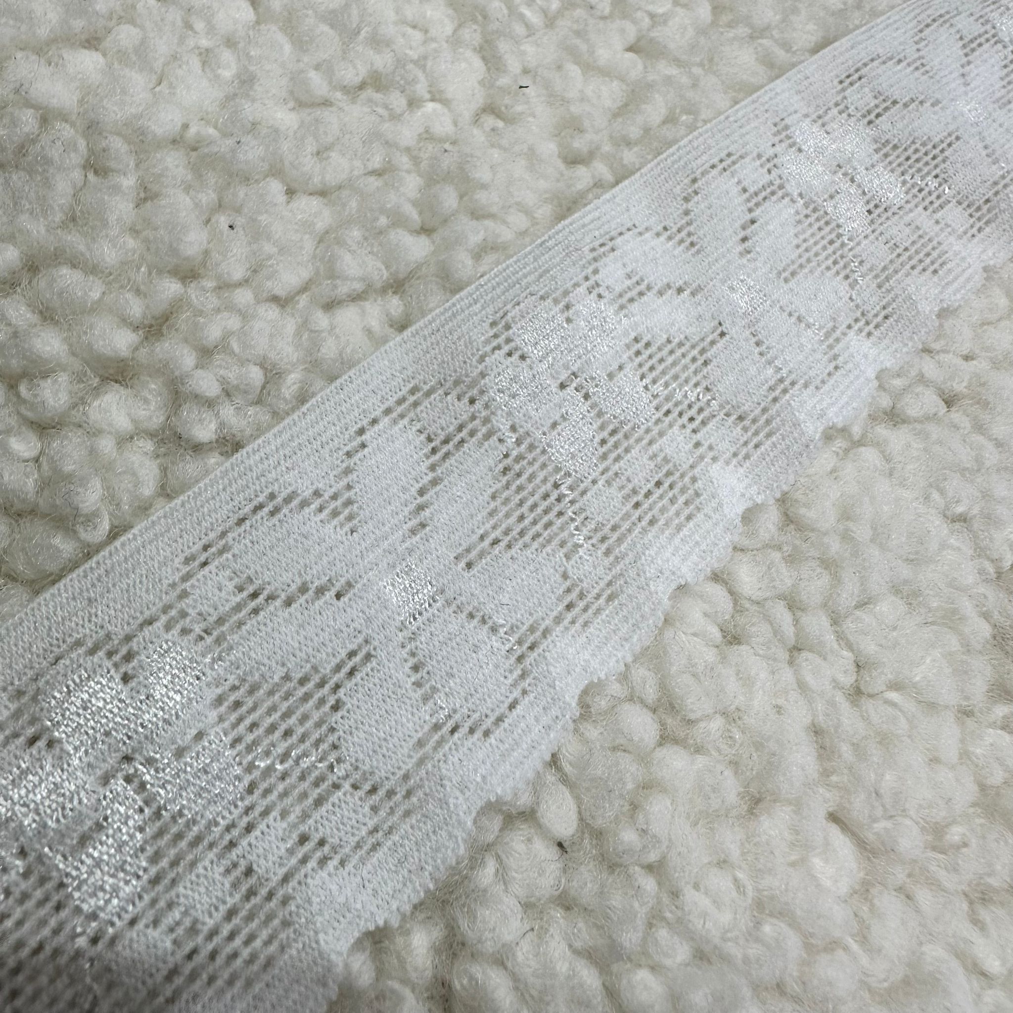 Beyaz Lastikli Dantel