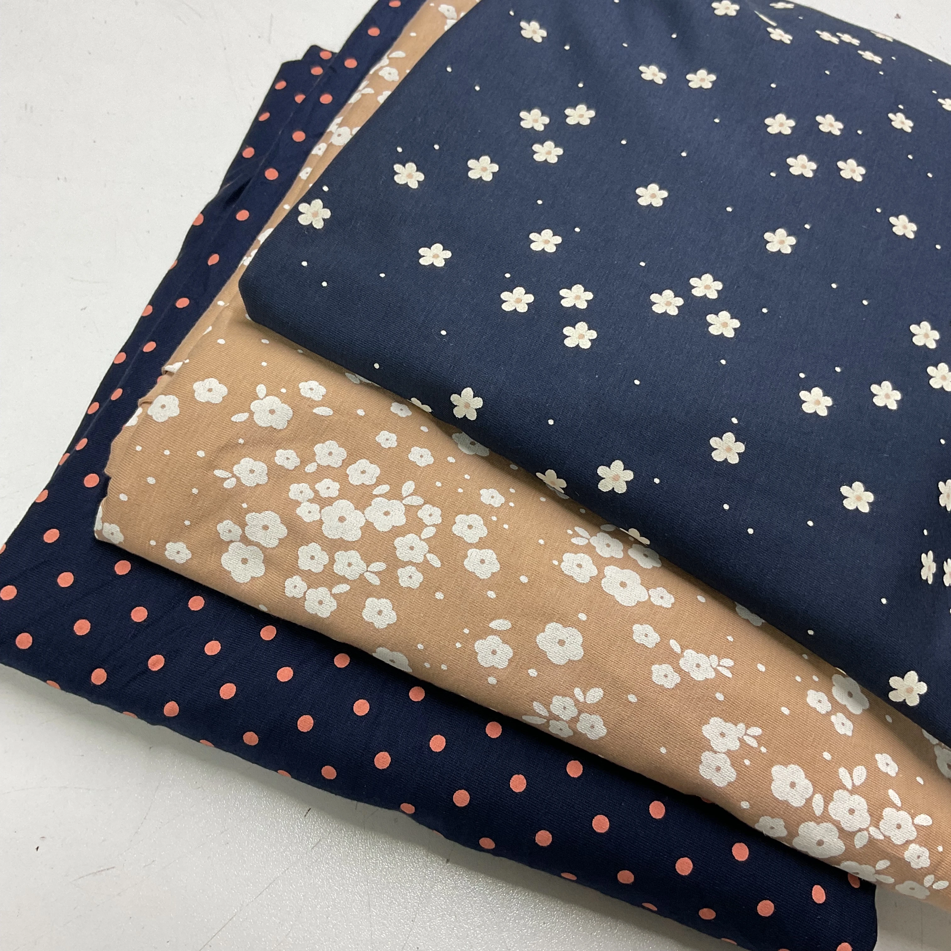  No:2 Pamuklu Penye Kumaşlar 1100 gr