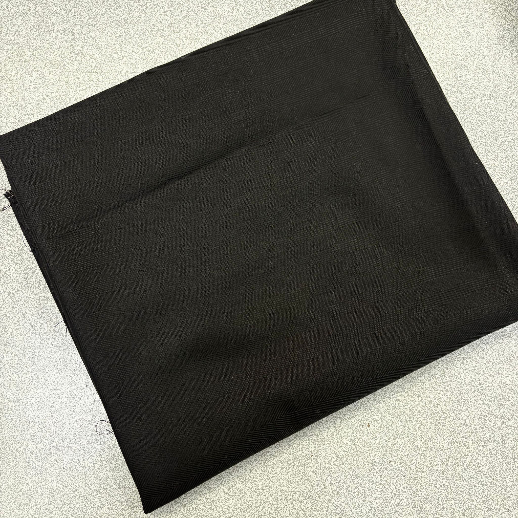 No:126 100*140 cm Parça Giyimlik Balıksırtı Pamuklu Kumaş