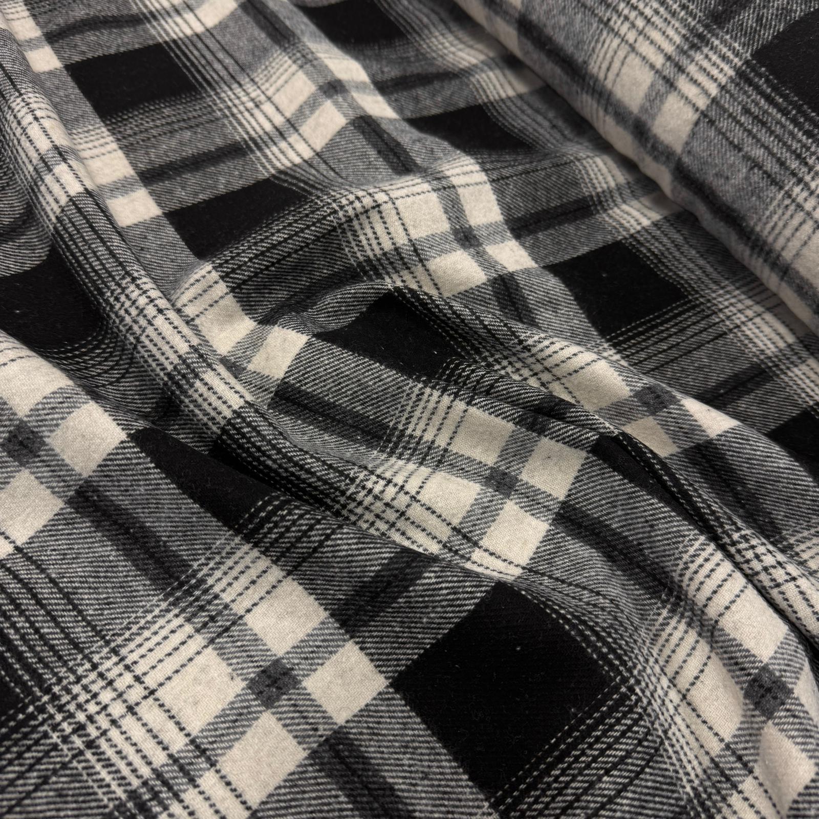 Siyah Beyaz Ekoseler Oduncu Kumaş
