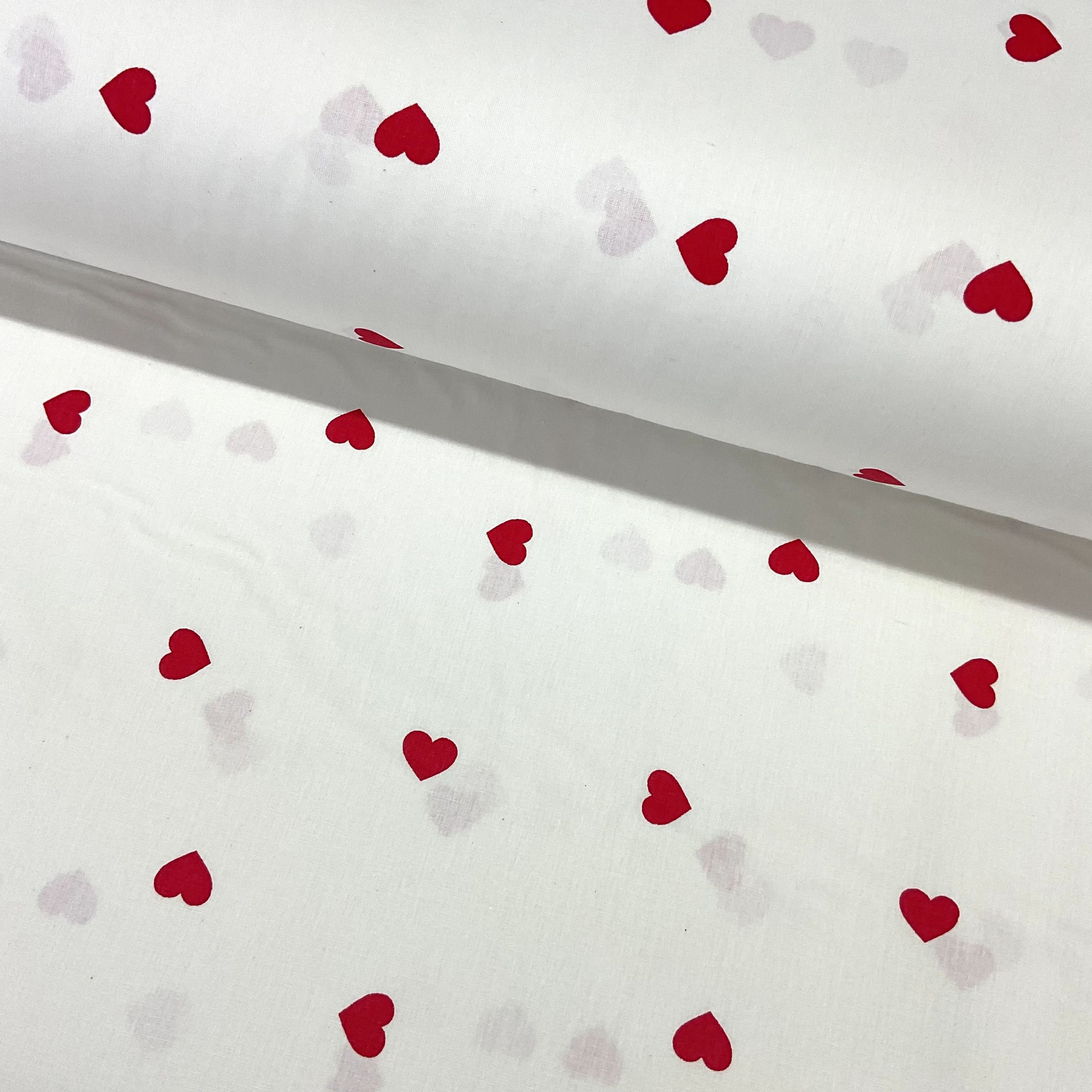 Free Kırmızı Kalpler Poplin Kumaş