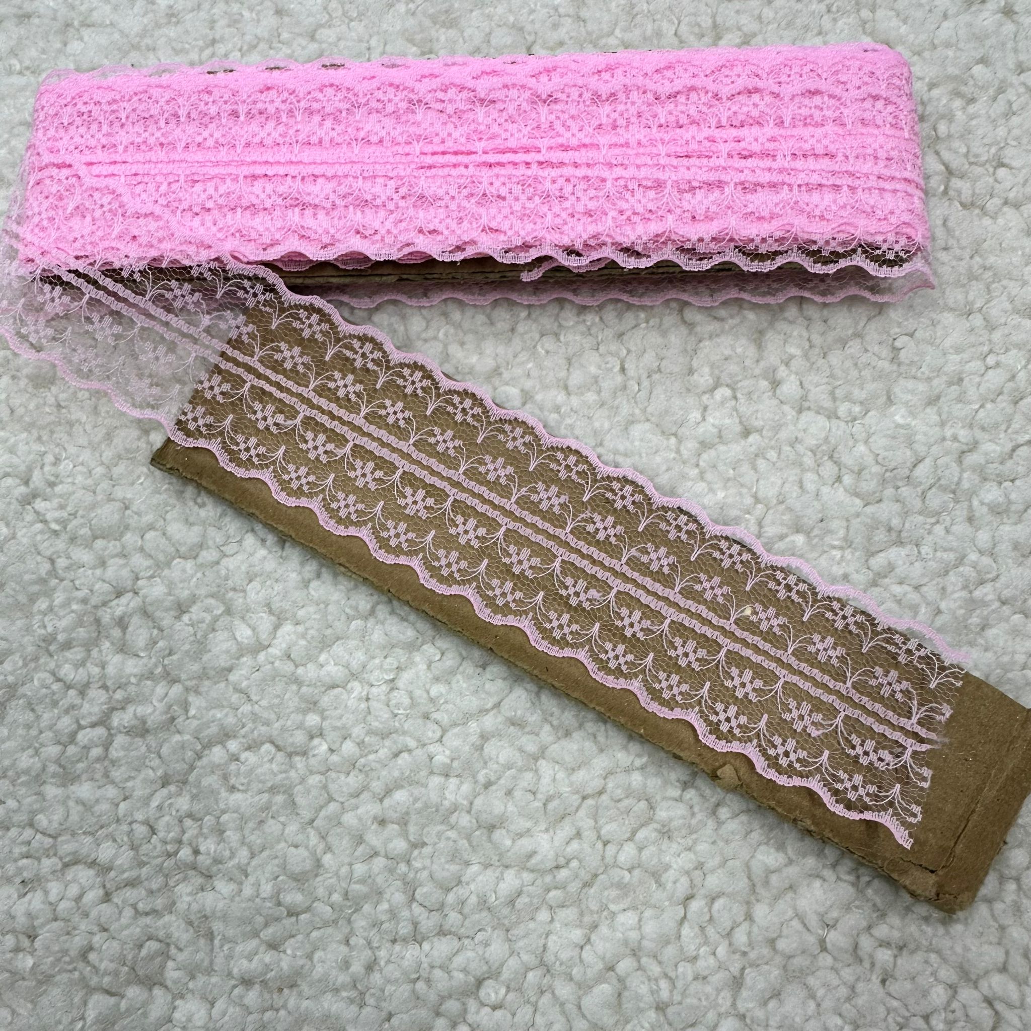 Pembe Çift Taraflı Dantel Güpür Top