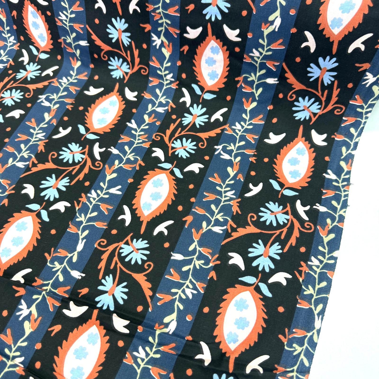 Hafif Defolu Şeritli Sarmaşık Premium Poplin Kumaş
