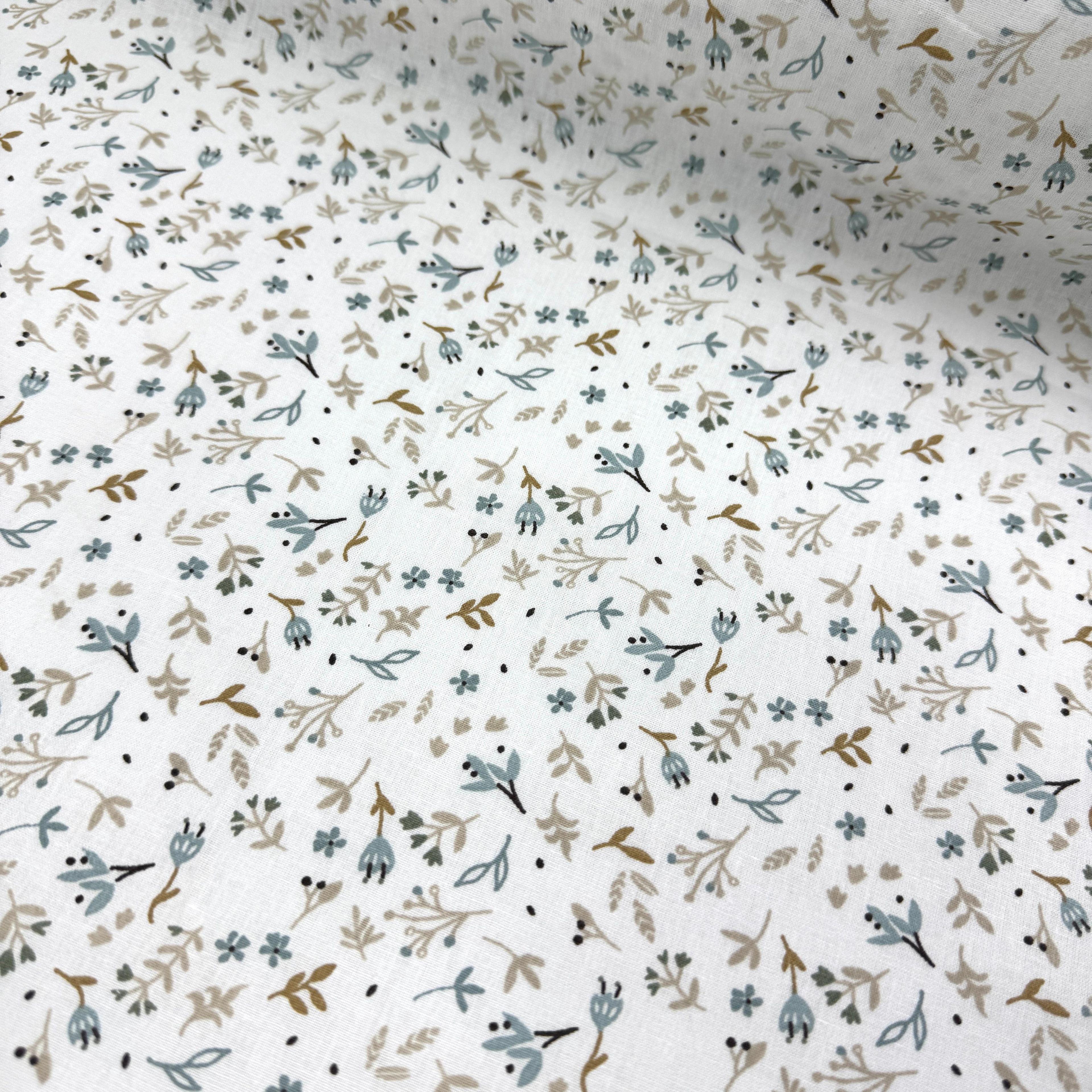 Mavi Bej Mini Çiçekler Premium Poplin Kumaş