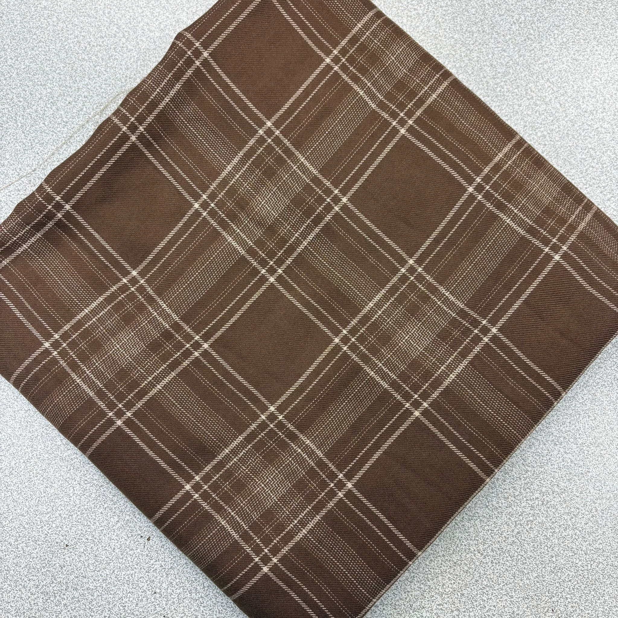 No:133 150*140 cm Parça Giyimlik Kumaş