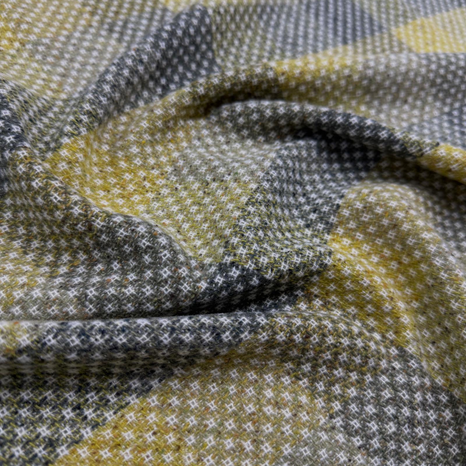 İngiliz Yünlü Safran Şanel Kumaş