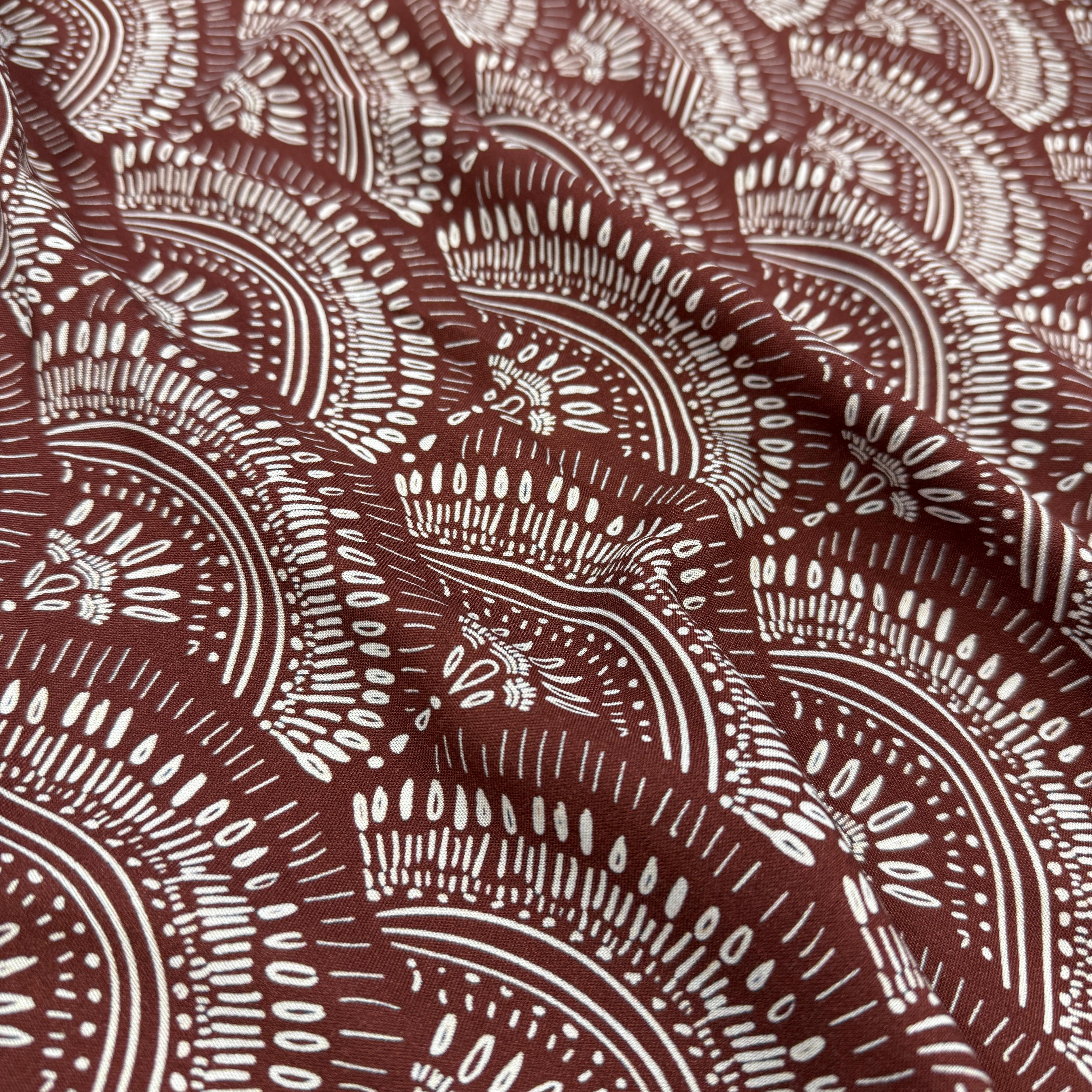 Kızıl Fanlar İntaşlar Markalı Viskon Kumaş