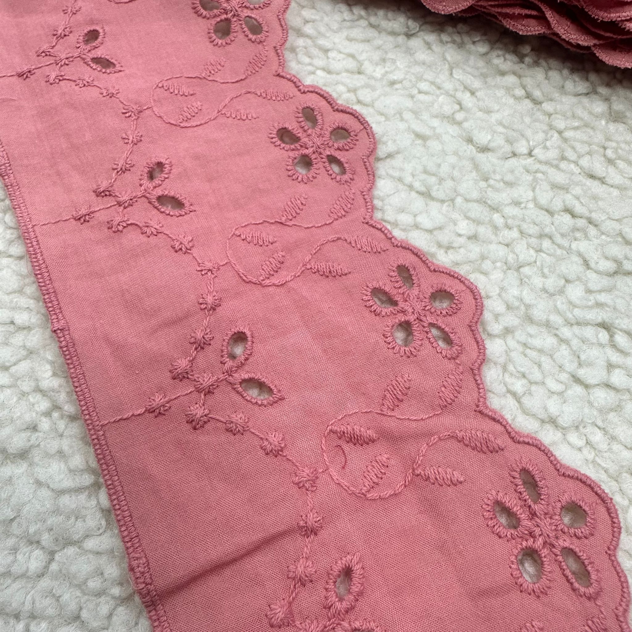 G-39 Mercan Top Fisto Güpür