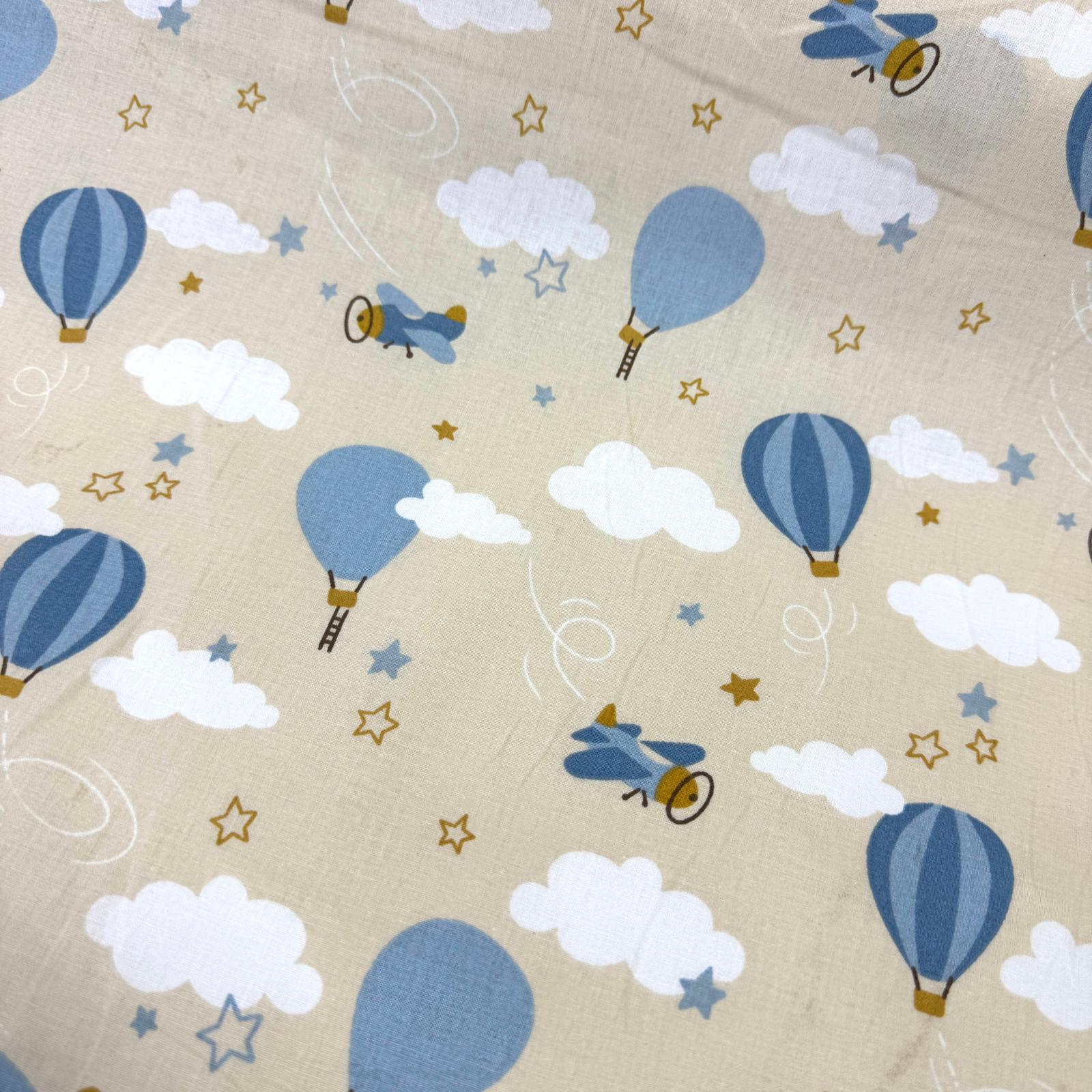 Hafif Defolu Gökyüzünde Seyahat Premium Poplin Kumaş