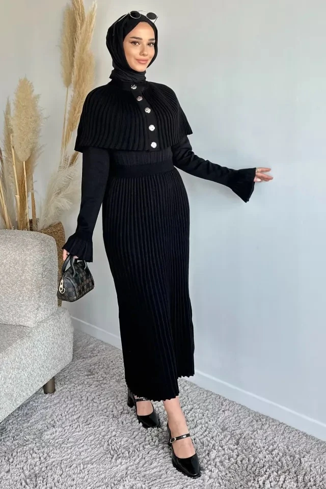 Pelerinli Piliseli Triko Takım - Siyah