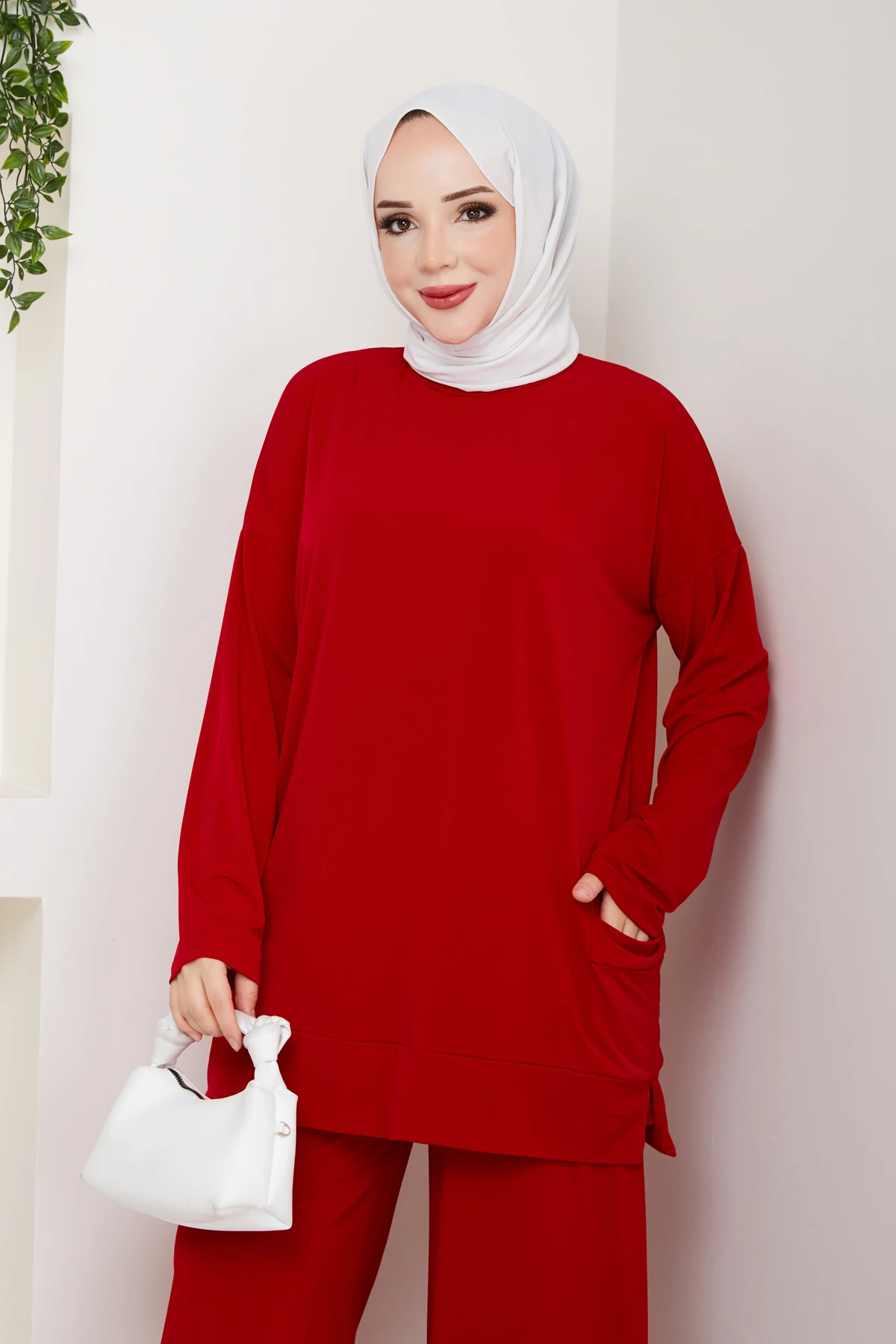 YANLARI CEPLİ SANDY PANTOLONLU TAKIM