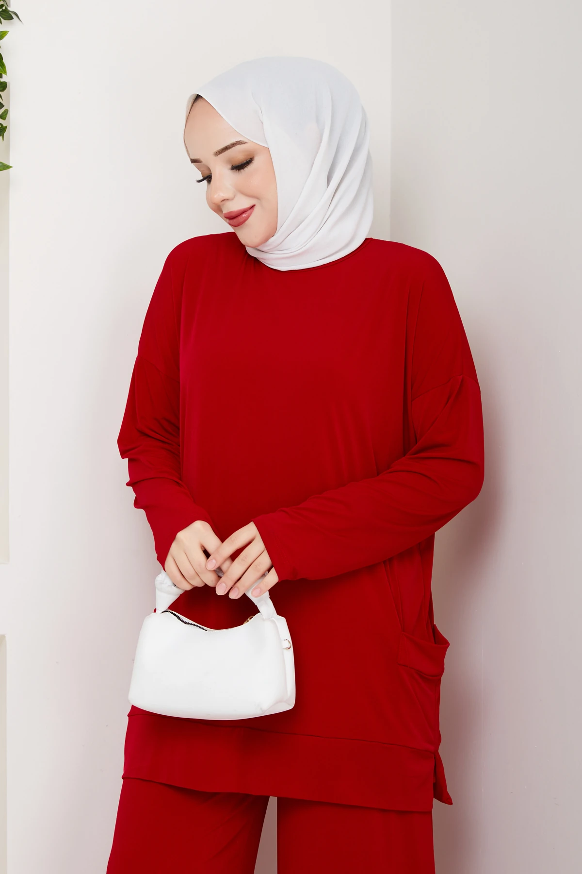 YANLARI CEPLİ SANDY PANTOLONLU TAKIM