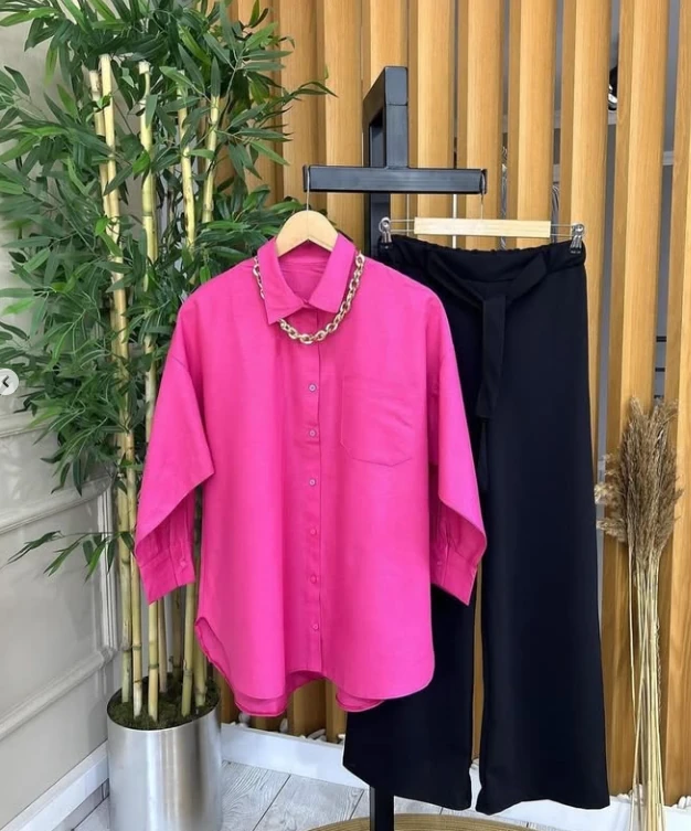 Fuşya Gömlek Siyah Bol Paça Pantolon