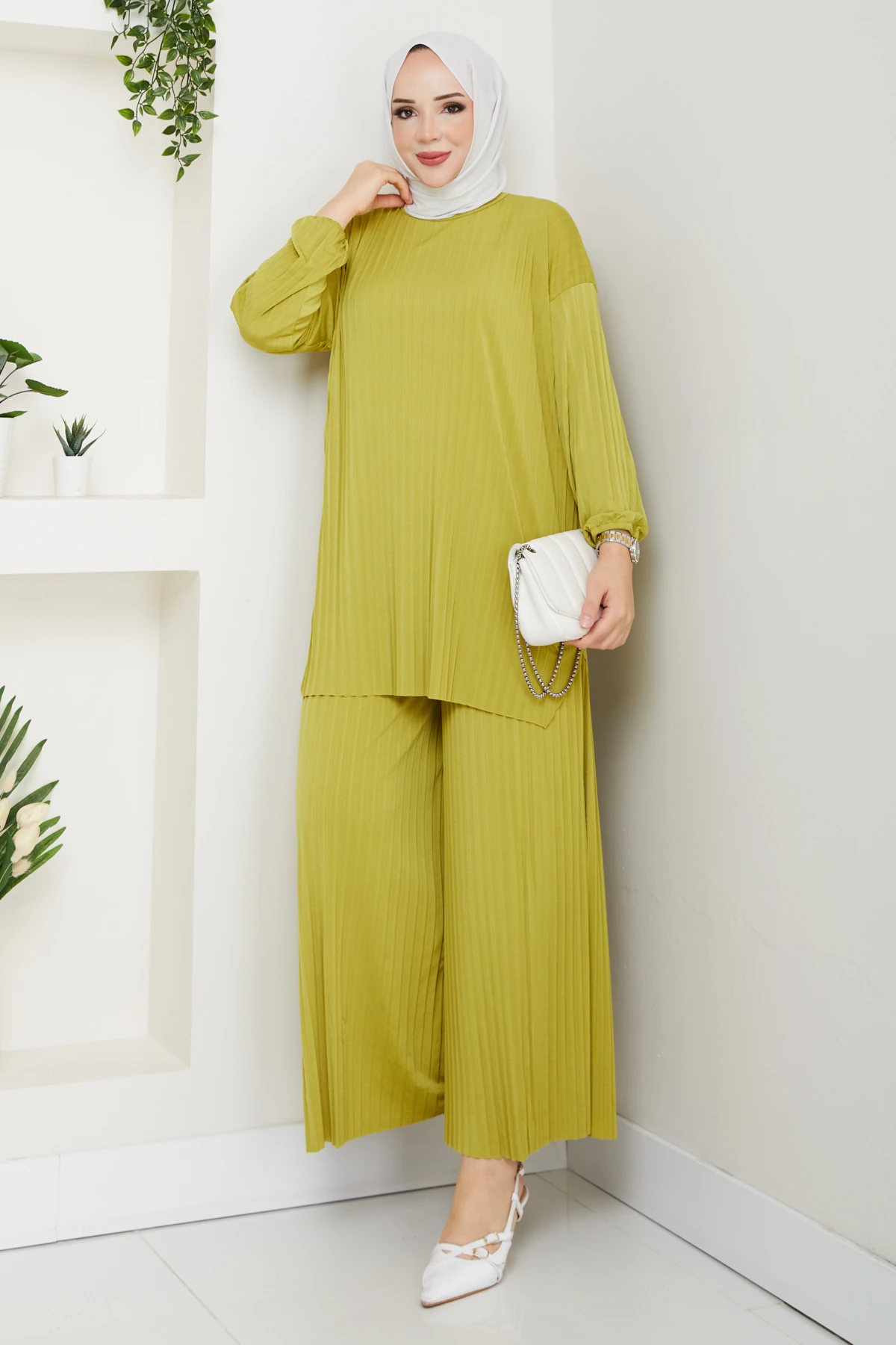 Piliseli Pantolonlu Kadın Takım - Yağ Yeşili