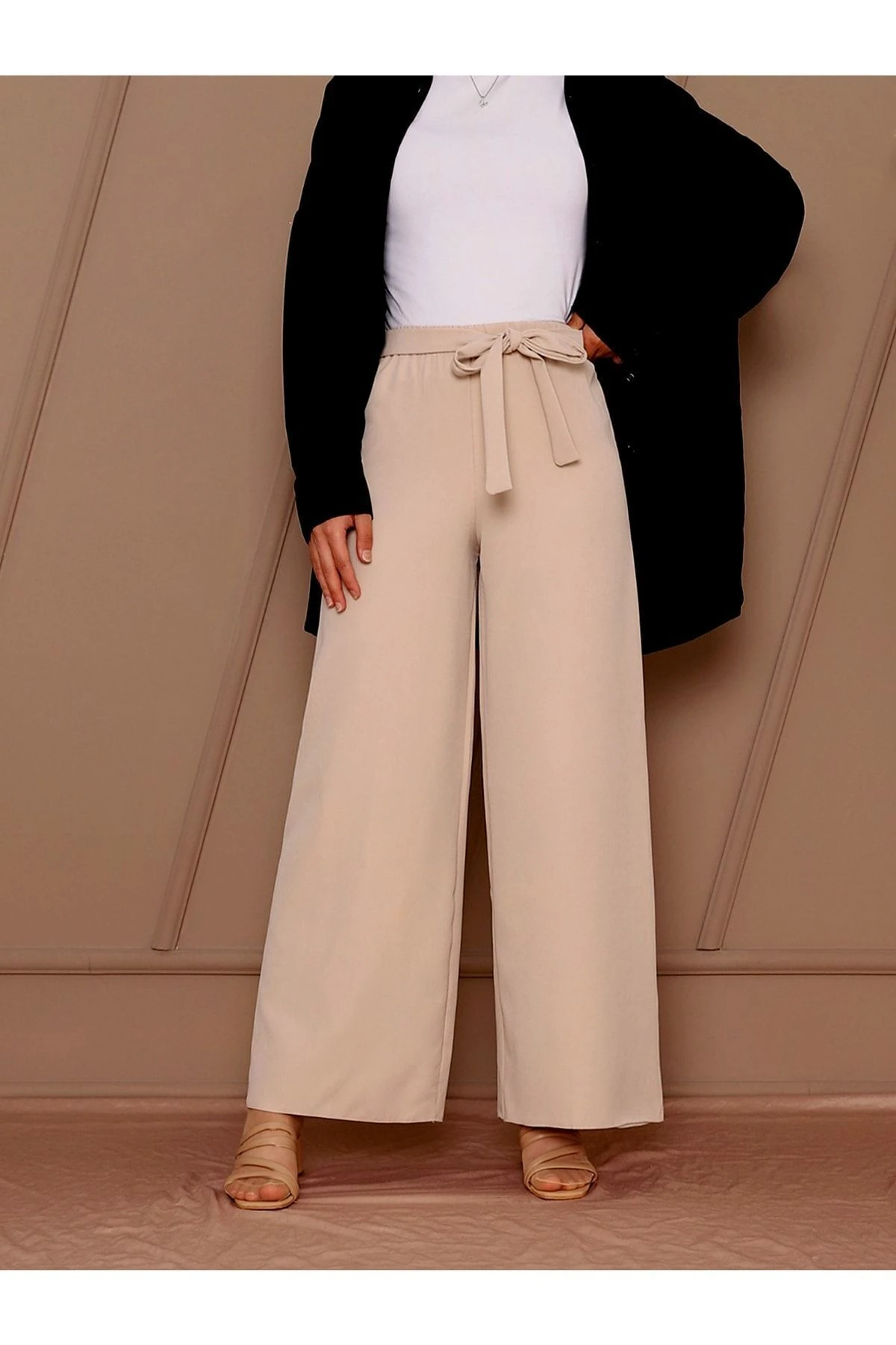 Kadın Beli Bağcıklı Double Krep Bol Paça Pantolon - Bej