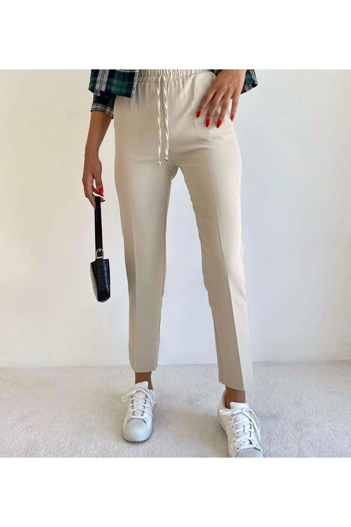 Kadın Havuç Kesim Bağcıklı Pantolon