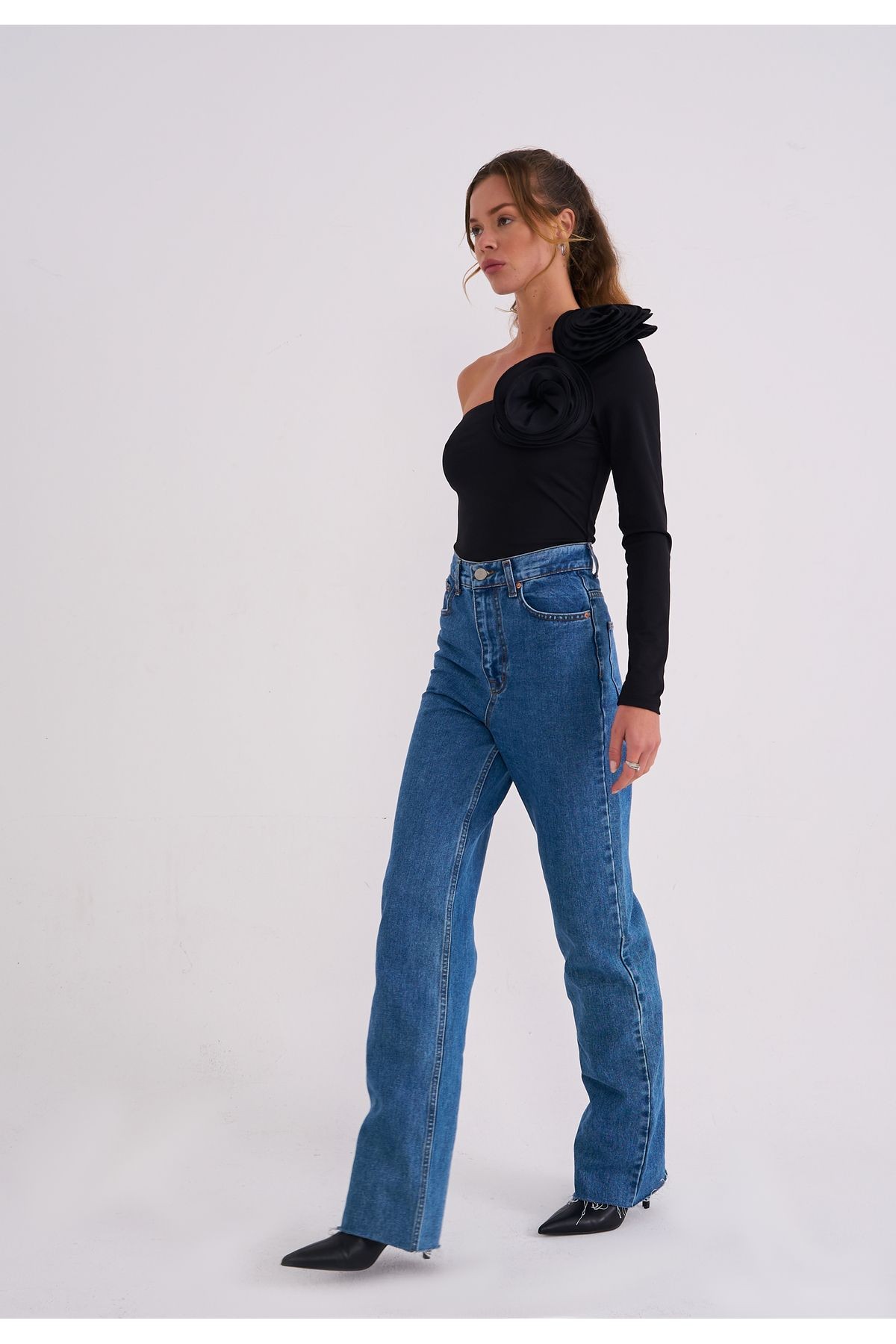 Elba Gül Detaylı Bodysuit - Siyah