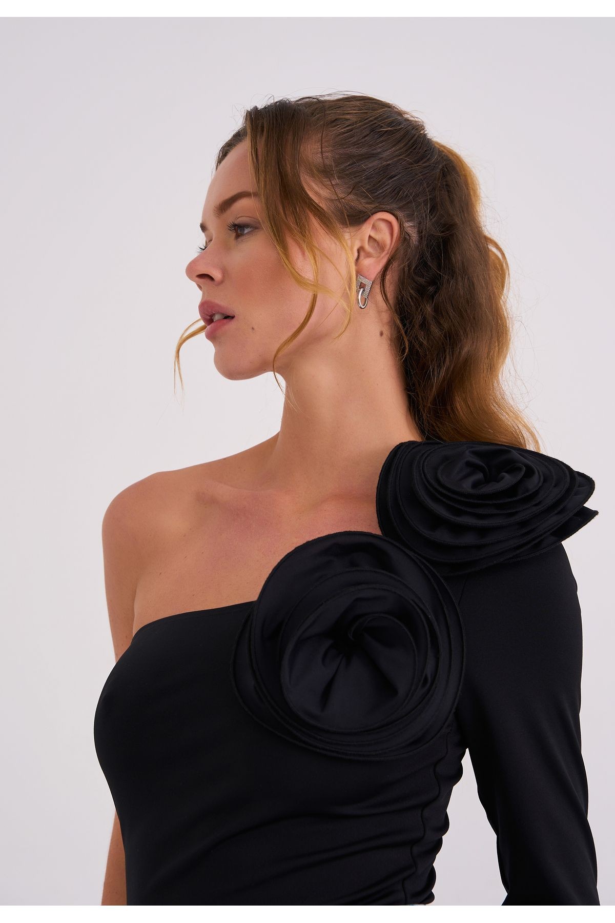 Elba Gül Detaylı Bodysuit - Siyah