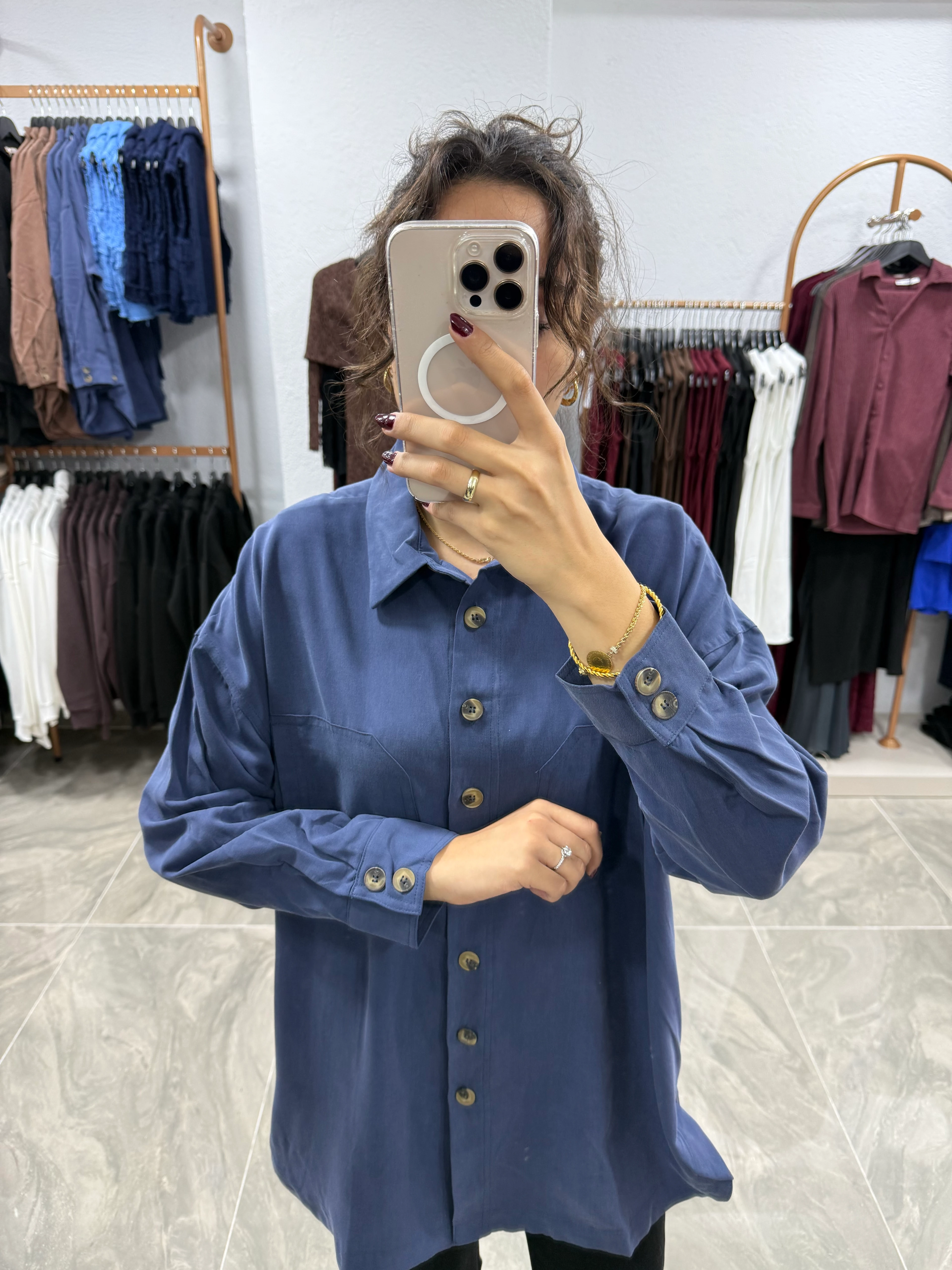 DÜĞMELİ OVERSIZE TENSEL GÖMLEK - MAVİ