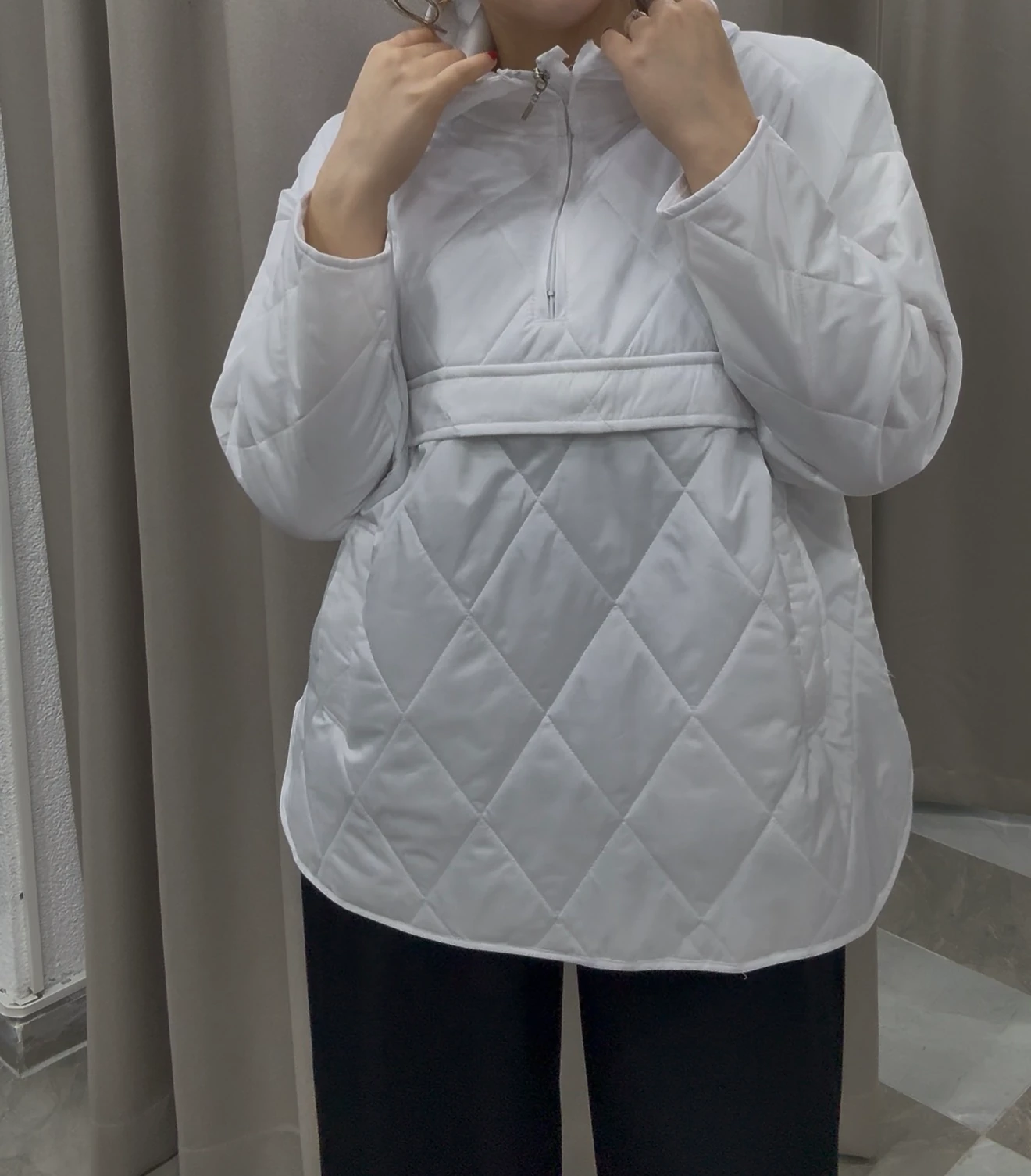 KAPİTONE MONT - BEYAZ