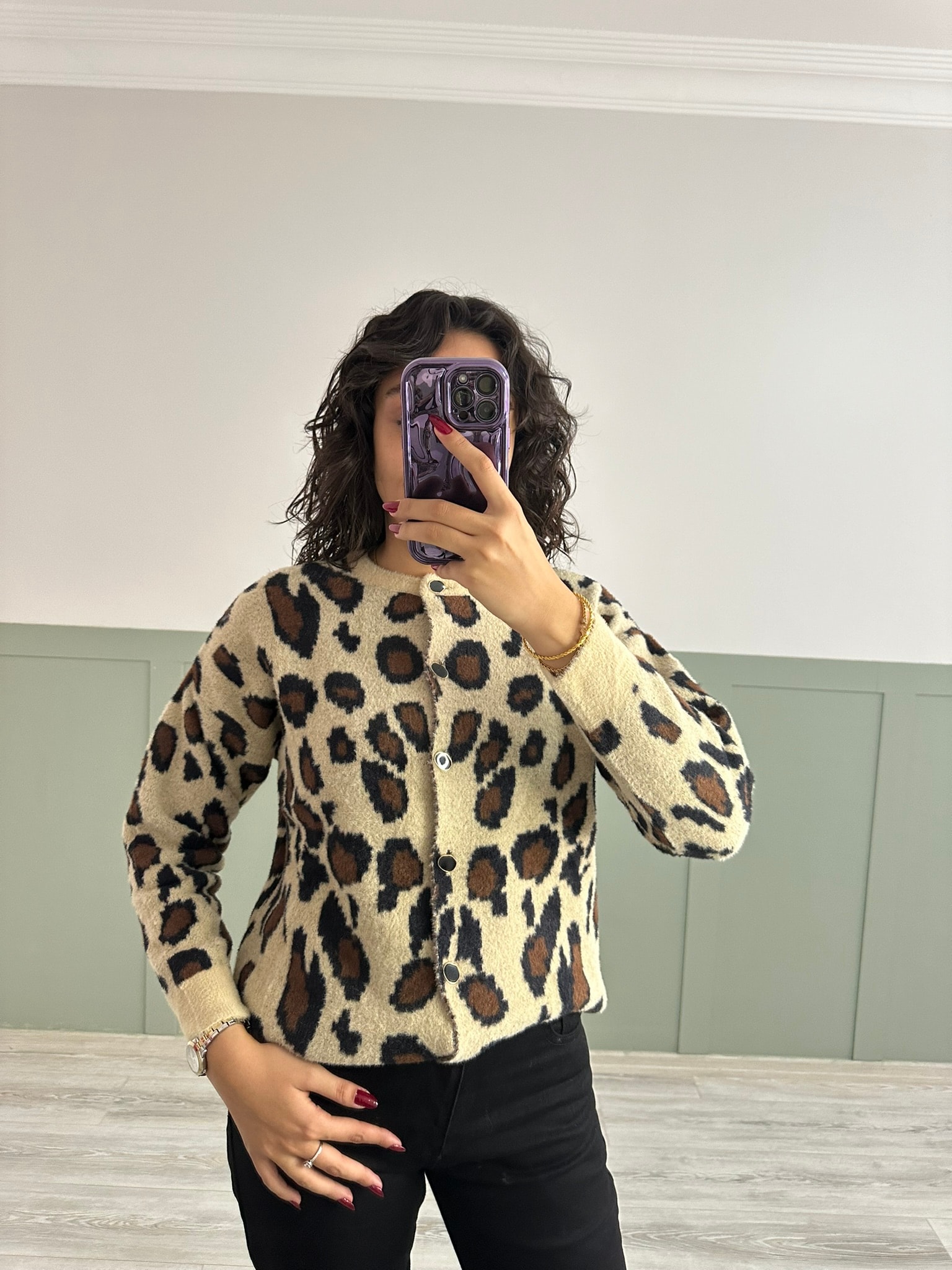 Leopar Düğmeli Hırka
