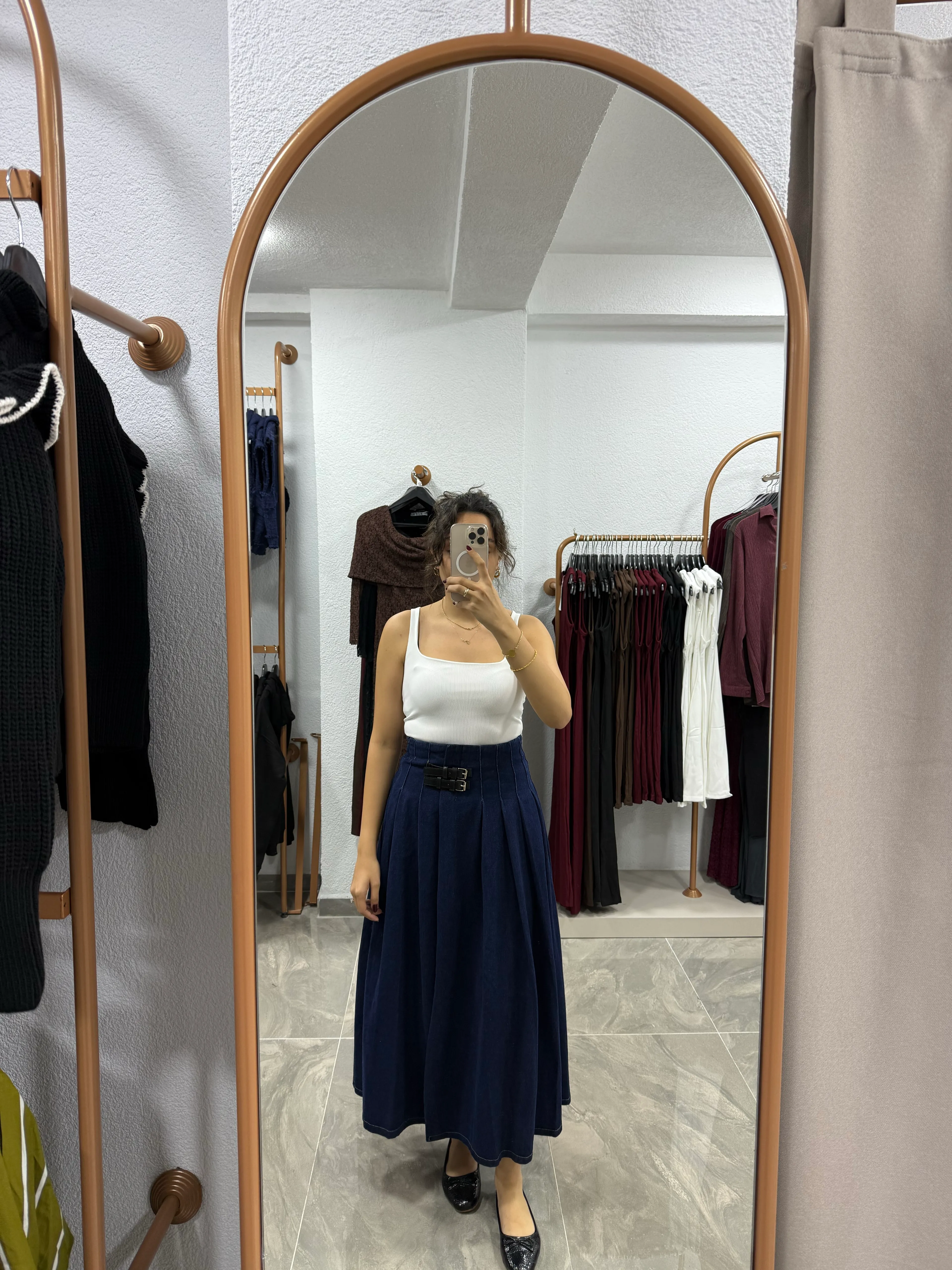 TOKA DETAYLI YIRTMAÇLI PİLELİ KOT ETEK