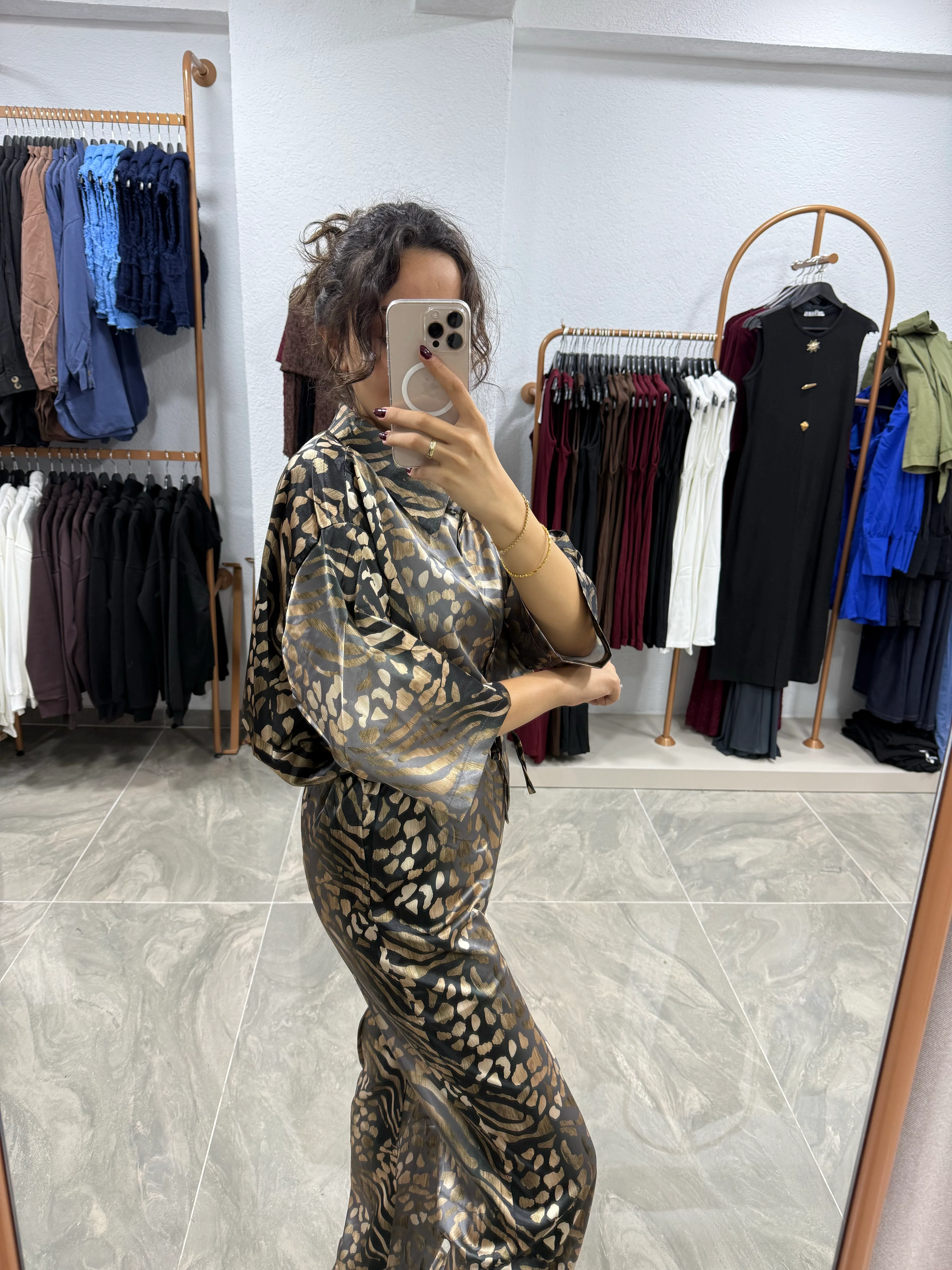 DESENLİ SATEN PANTOLON GÖMLEK TAKIM