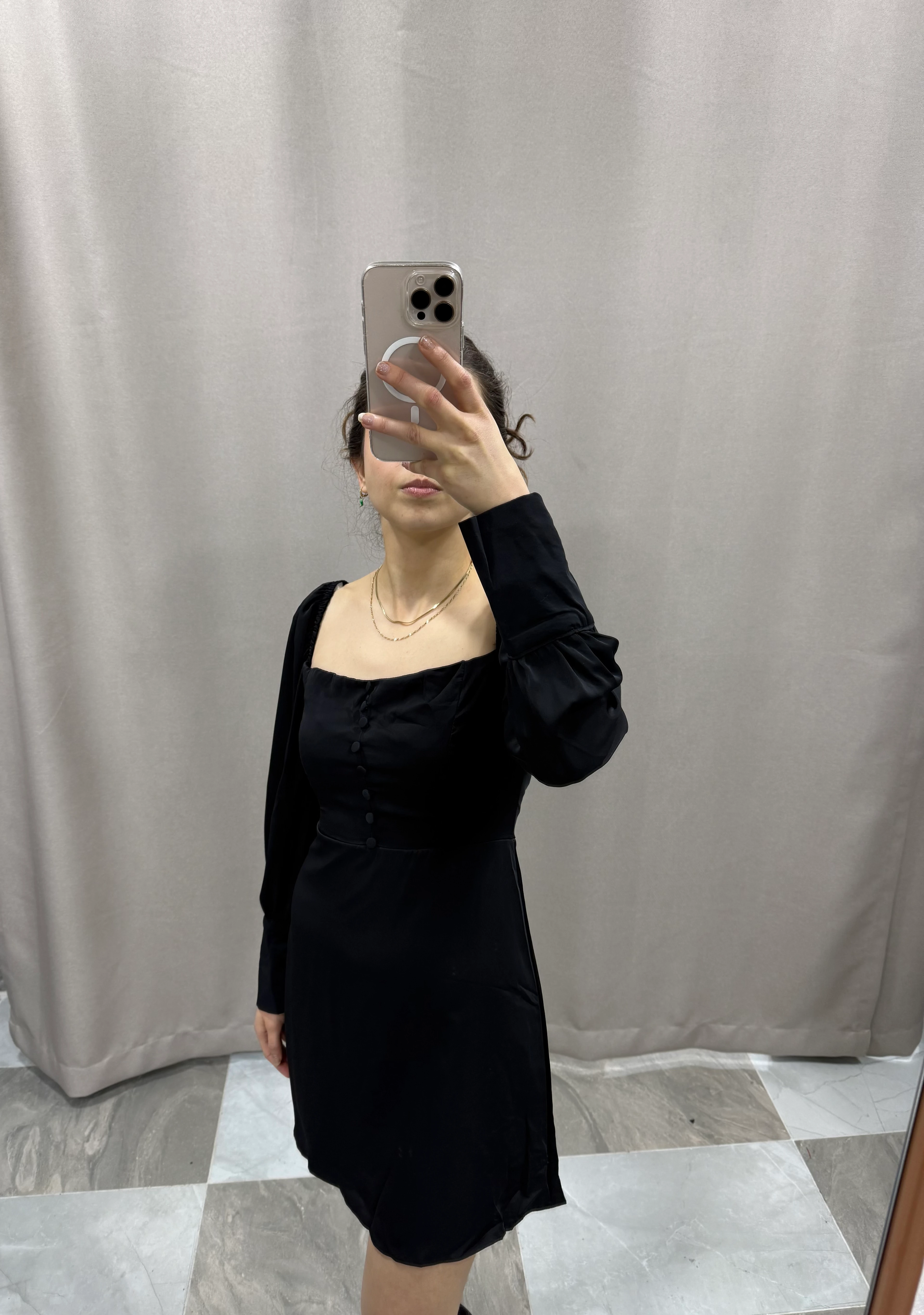 SATEN DÜĞMELİ ELBİSE  - SİYAH