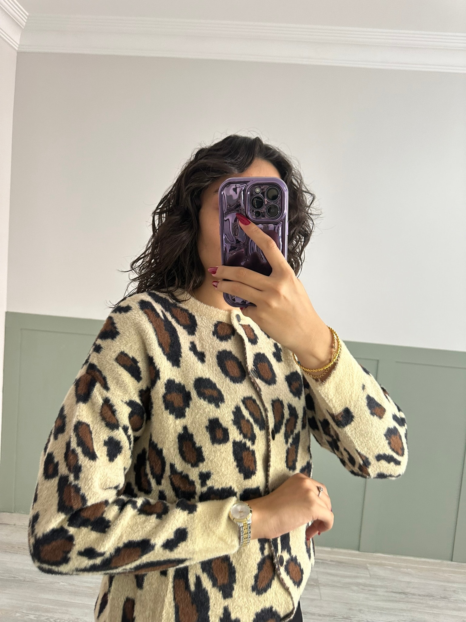 Leopar Düğmeli Hırka