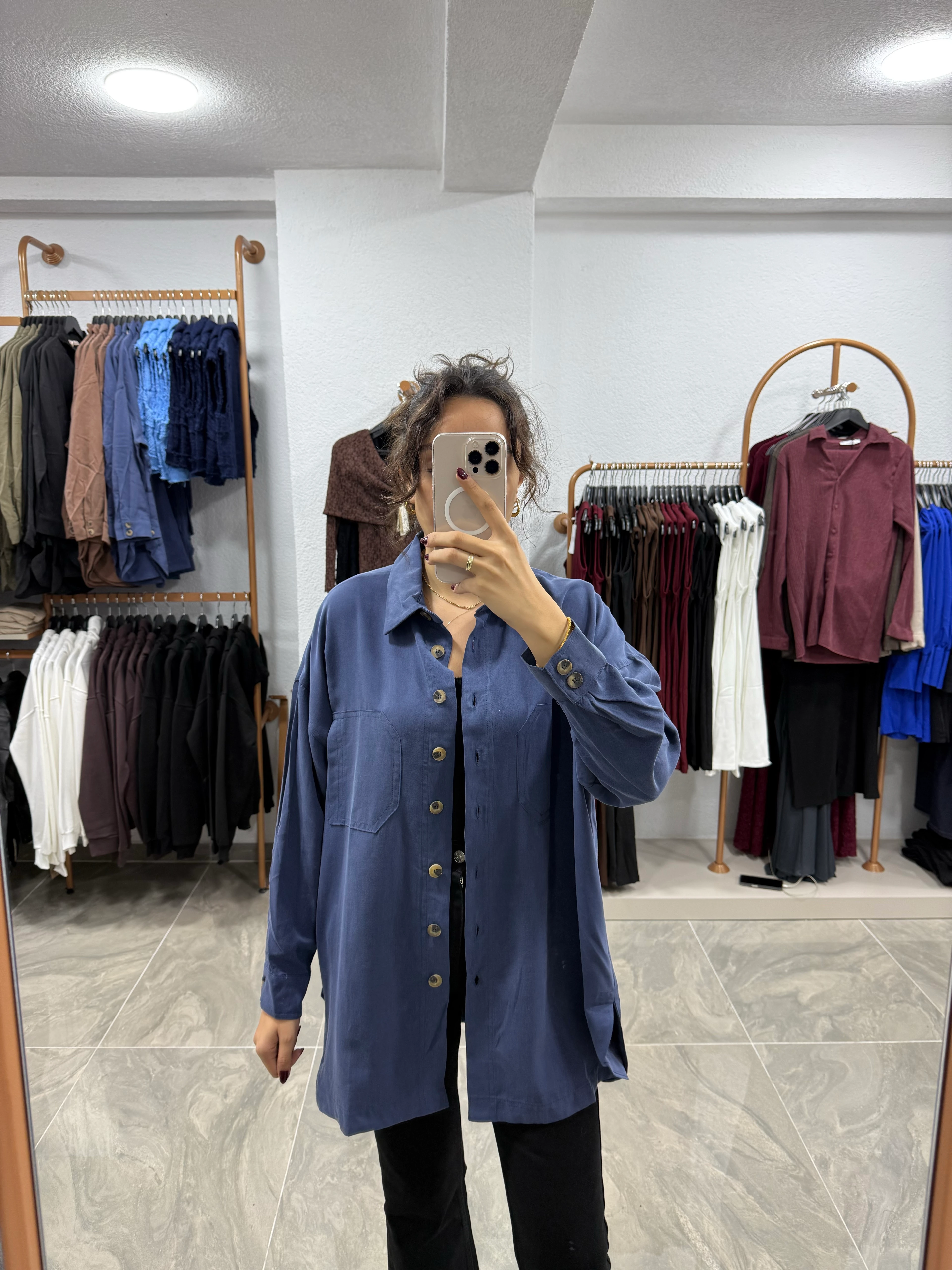 DÜĞMELİ OVERSIZE TENSEL GÖMLEK