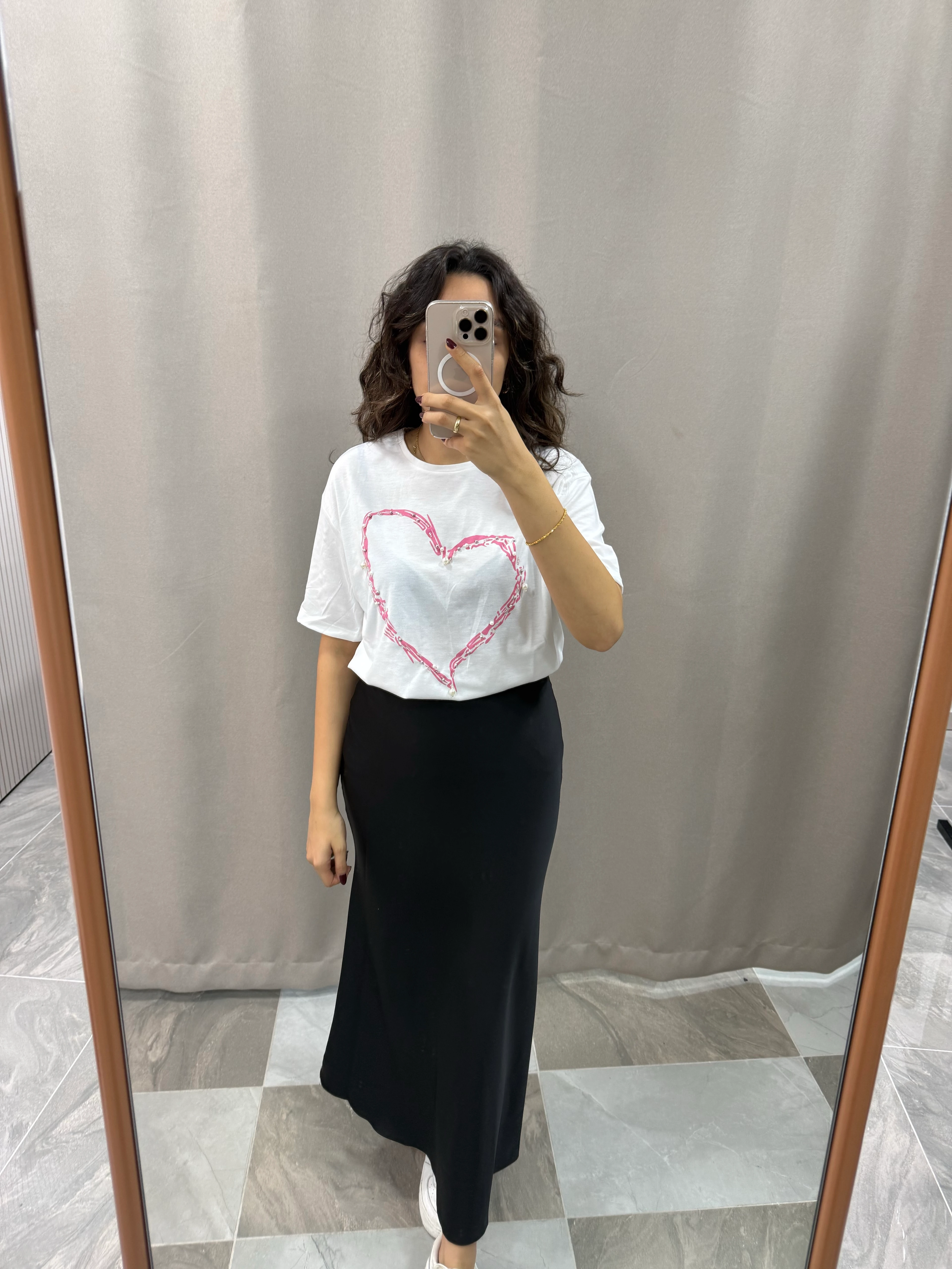 İNCİ AKSESUARLI KALP DESENLİ TSHIRT - PEMBE