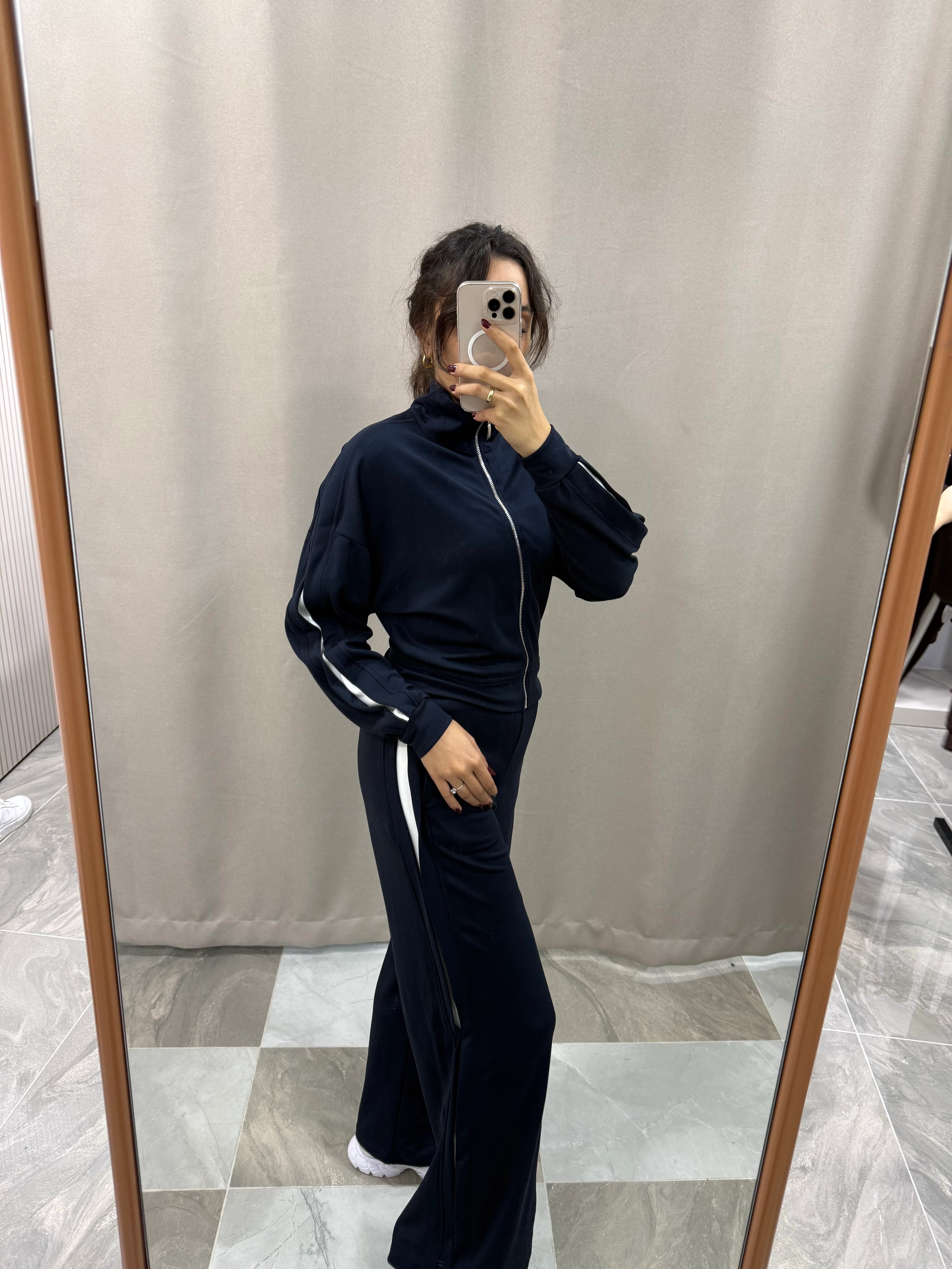 MODAL EŞOFMAN TAKIMI YAN ŞERİT DETAYLI - LACİVERT