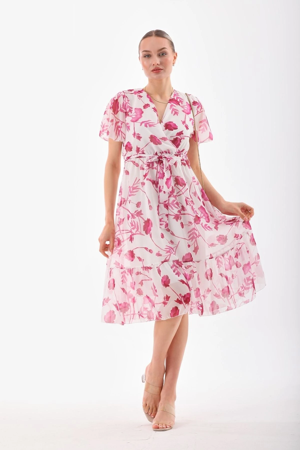 Kısa Kollu Desenli Şifon Elbise