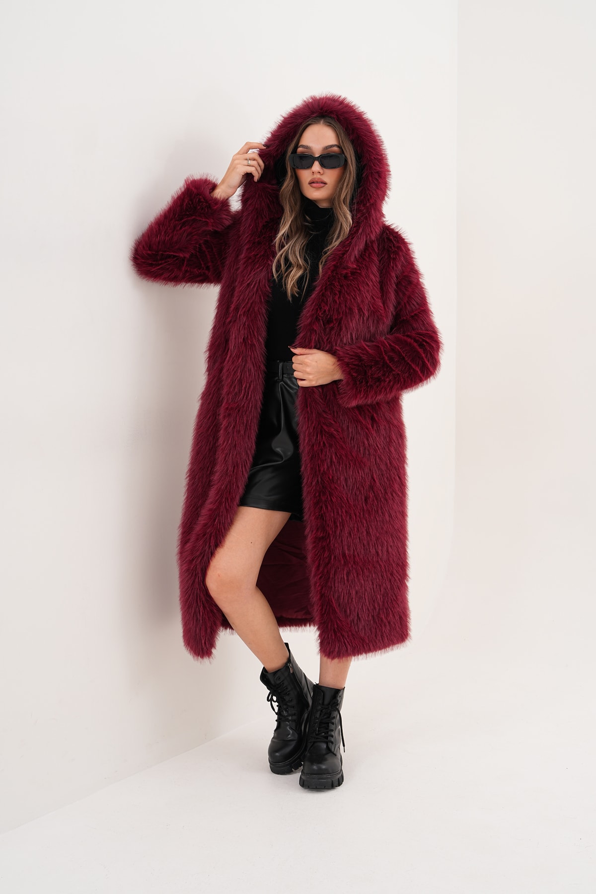 Tam Boy Kapişonlu Tüylü Kaban - bordo