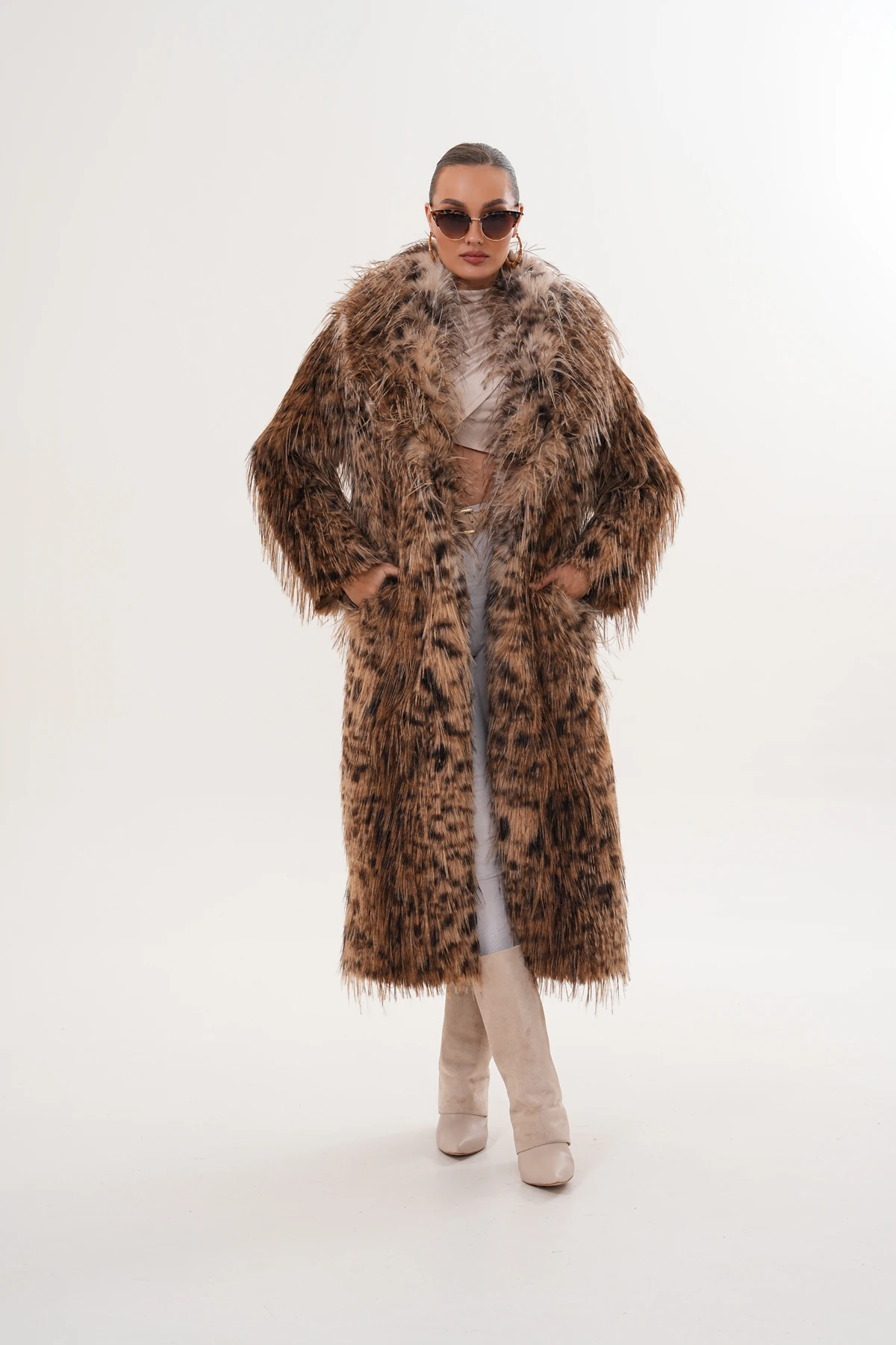 Tam Boy Püsküllü Kaban - kahverengi