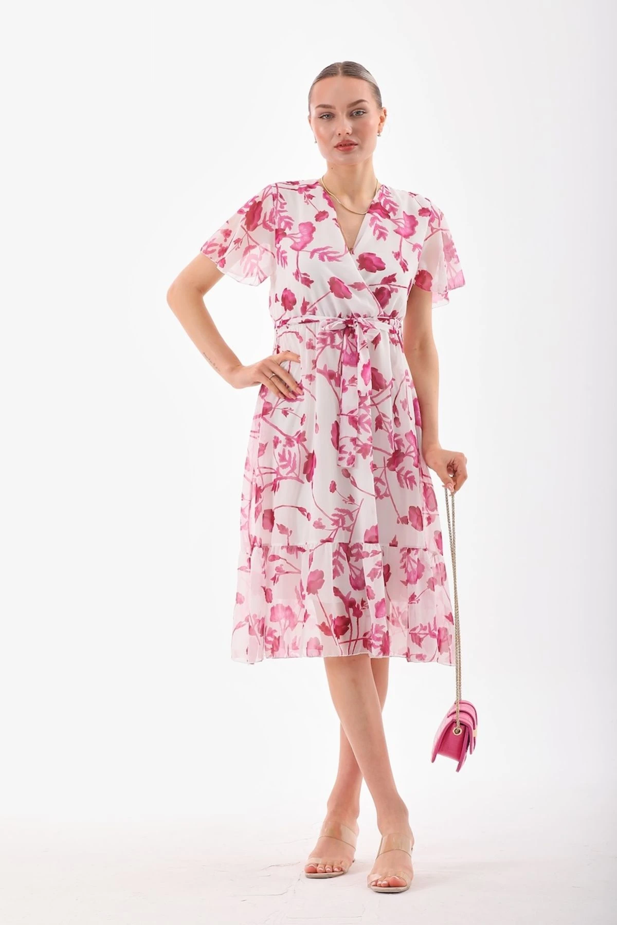 Kısa Kollu Desenli Şifon Elbise