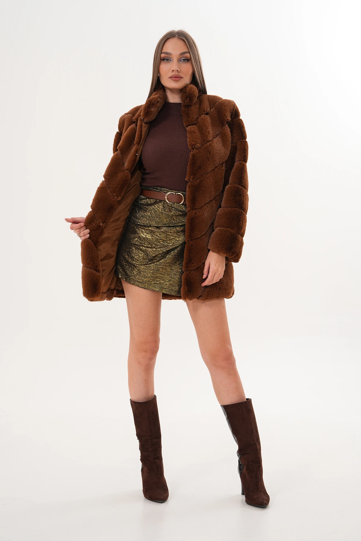 Su Yolu Yakalı Uzun Kürk