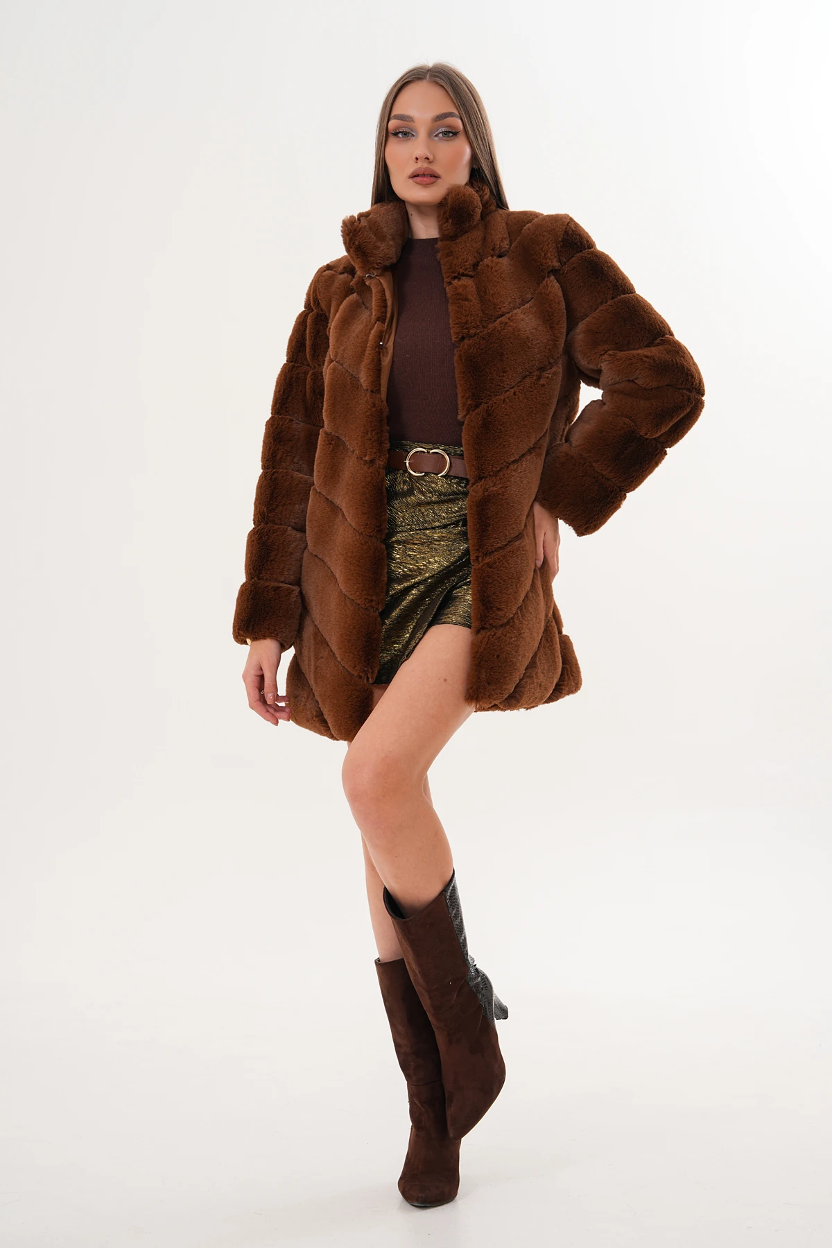 Su Yolu Yakalı Uzun Kürk