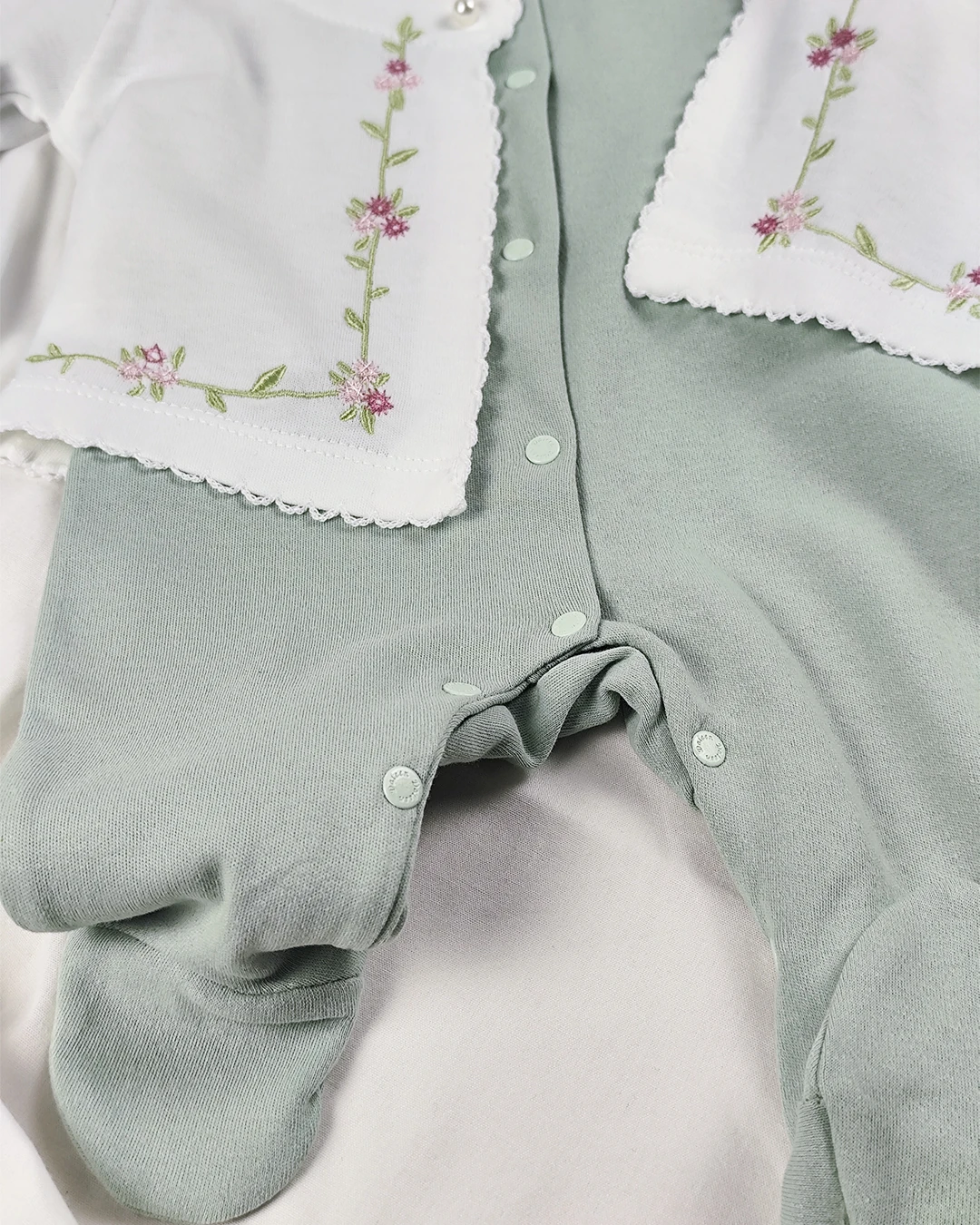 Çiçek Detaylı 2' li Takım