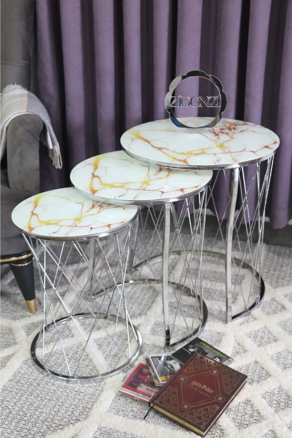 Zigonzi Home Üçlü Zigon Gümüş Ayak Hasır Sehpa Temperli Cam - Beyaz Sarı Mermer Desenli Sehpa -