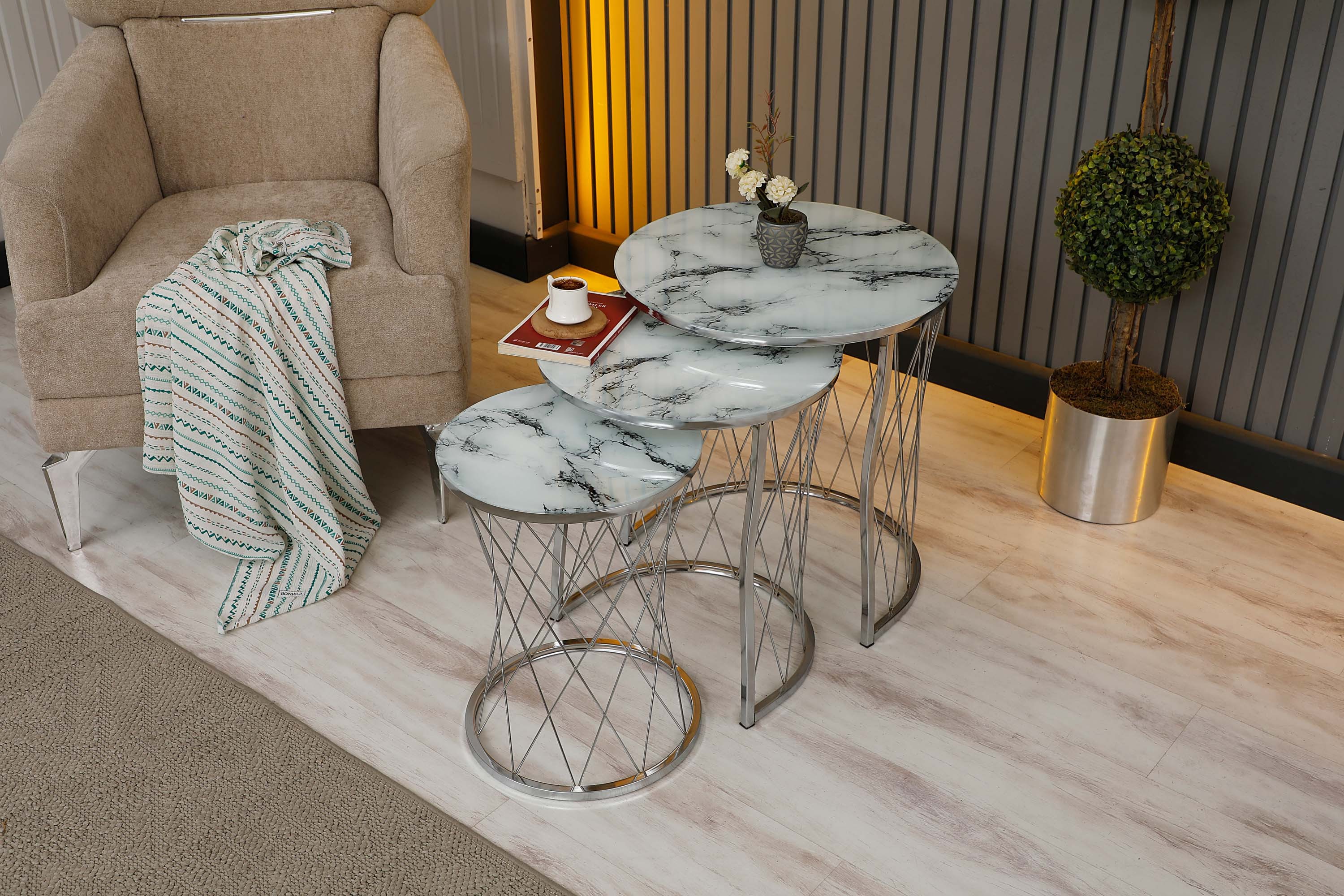 Zigonzi Home, Krom, Hasır C, Üçlü 