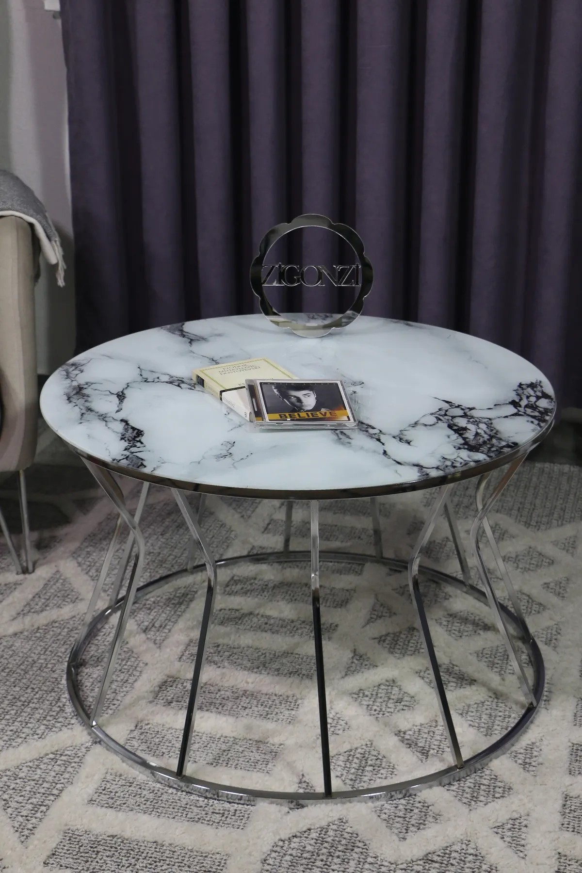 Zigonzi Home Gümüş Metal Kum Saati, Beyaz Mermer Desenli Orta Sehpa
