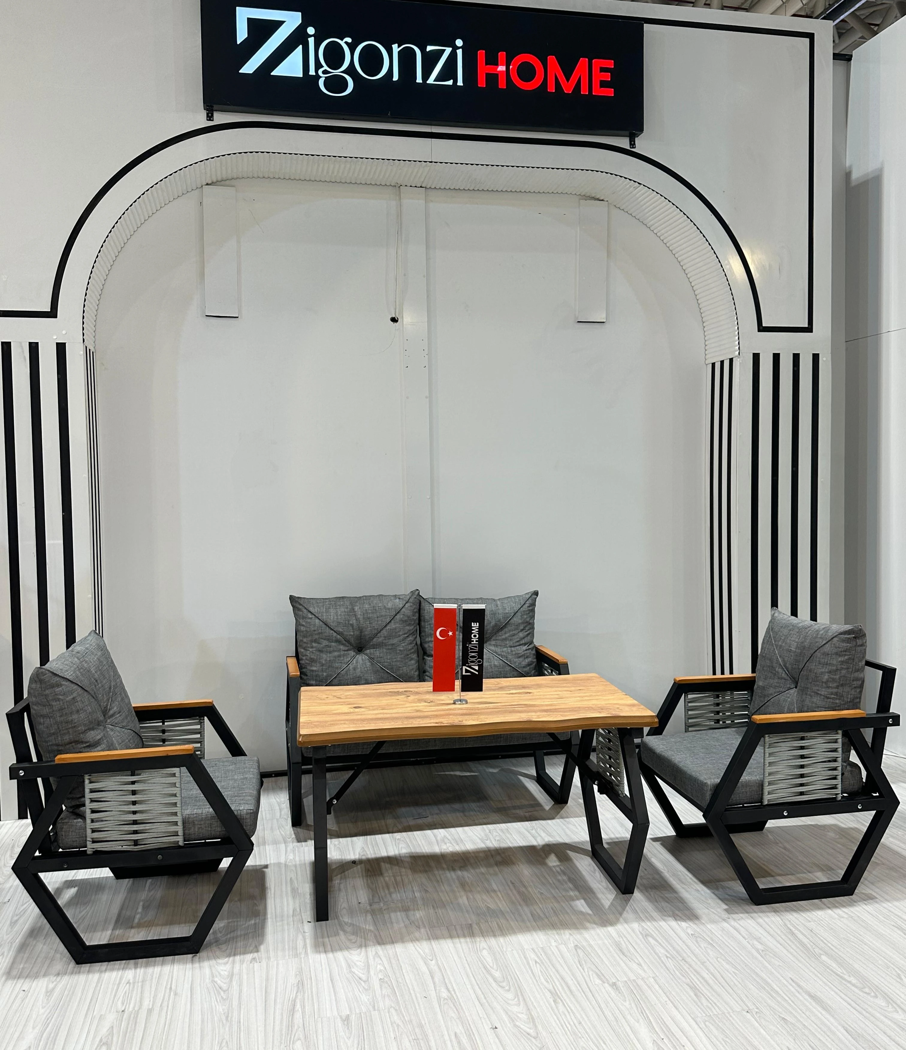 DÜNYA BALKON TAKIMI 2+1+1+MASA