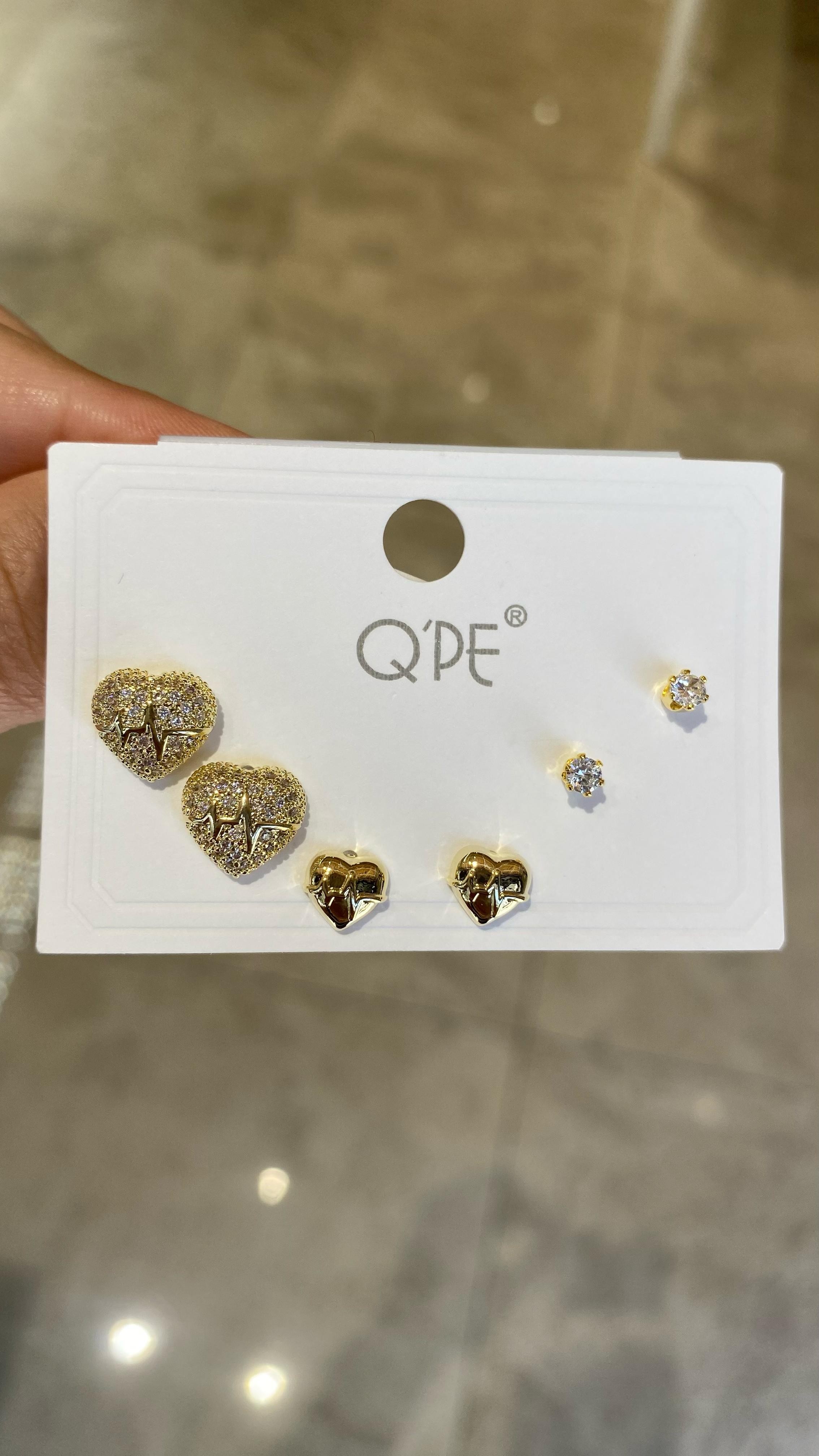 Çoklu küpe gold kalp atışı